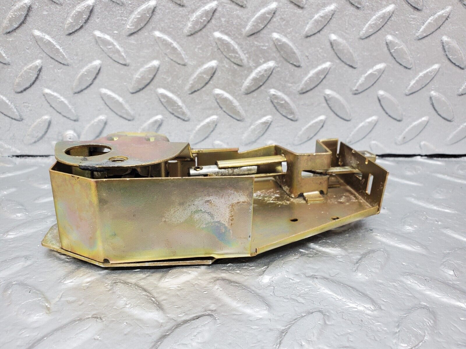 45638 Mercedes-Benz W126 420SE Trunk Lock