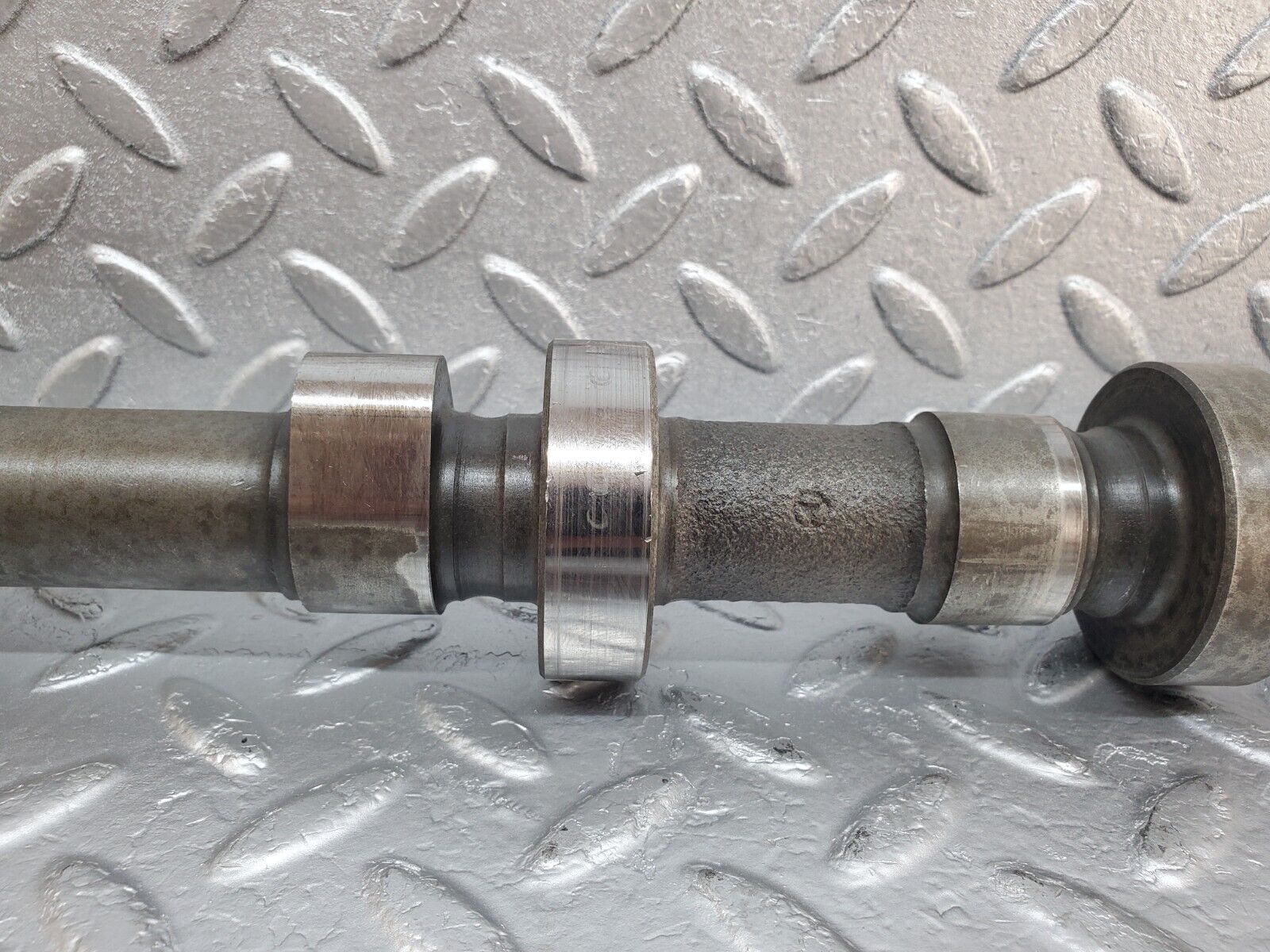 44534 Mercedes-Benz W123 280E Camshaft Exhaust Side 11078