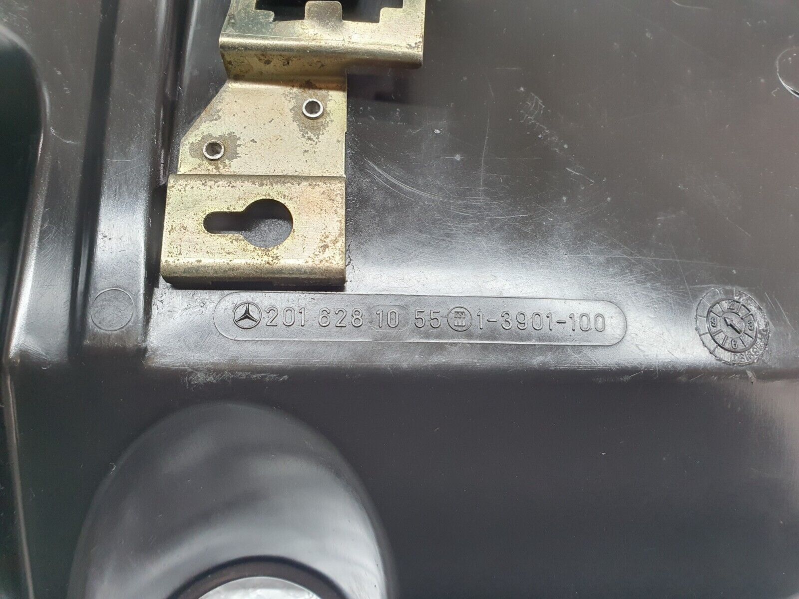 42727 Mercedes-Benz W201 190 2.0L Bulkhead Panel Left 2016281055