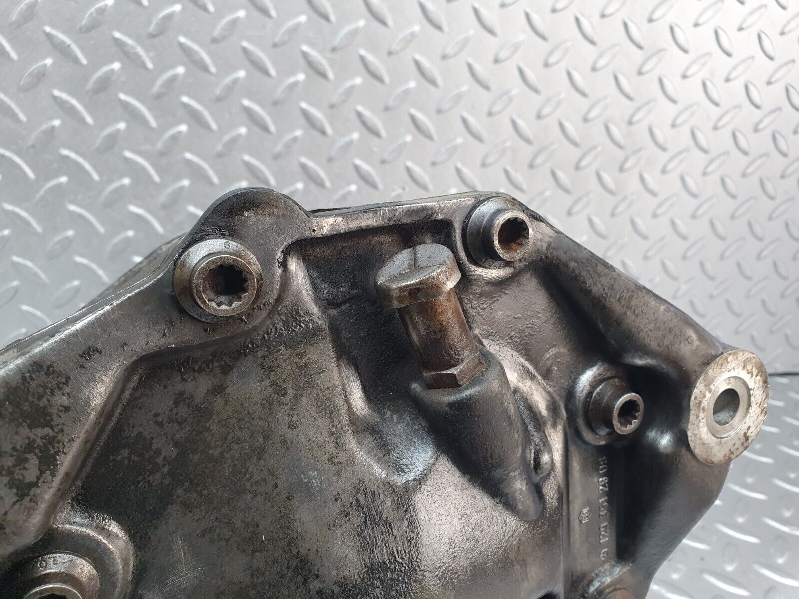 42629 Mercedes-Benz R129 320SL Coupe Rear Differential Ratio 3.70 2103510805