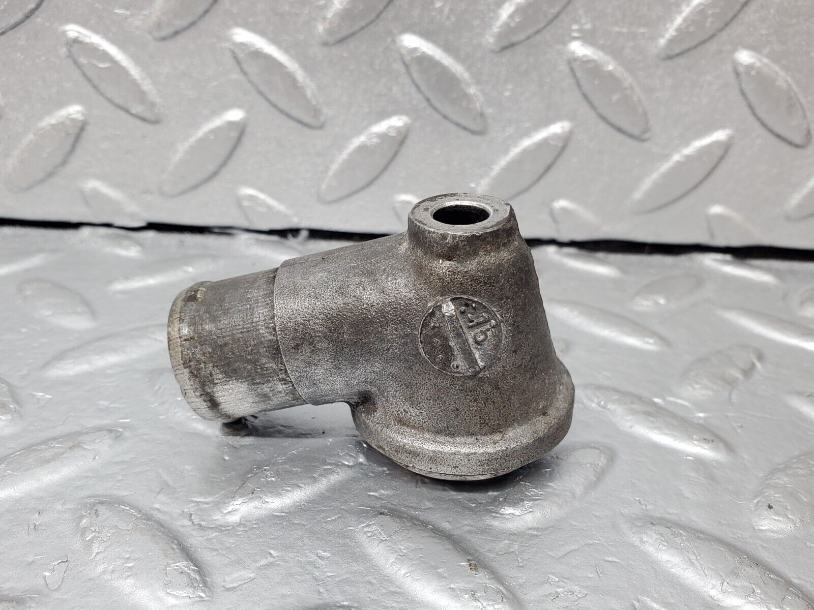 44562 Mercedes-Benz W123 280E Engine Oil Return Pipe 1101870226