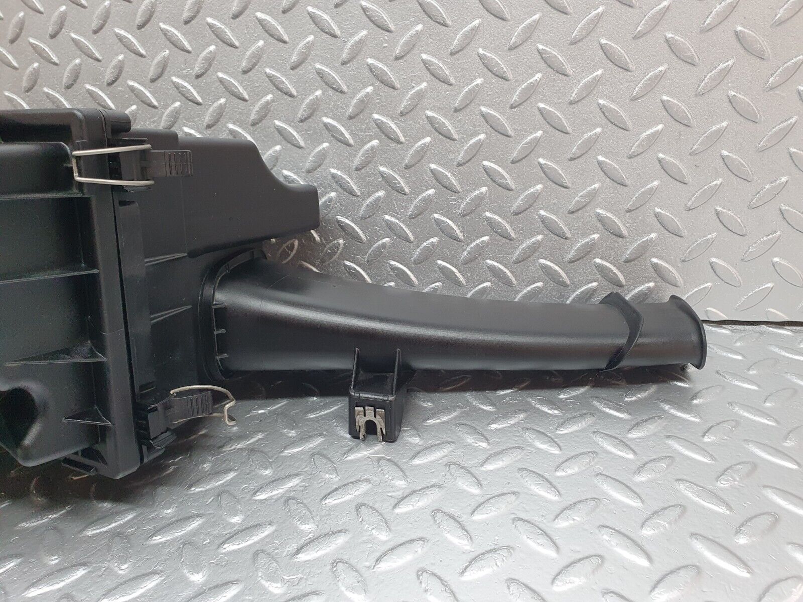 42191 Mercedes-Benz R129 320SL Coupe Air Filter Box Housing 1040940104 1040901101