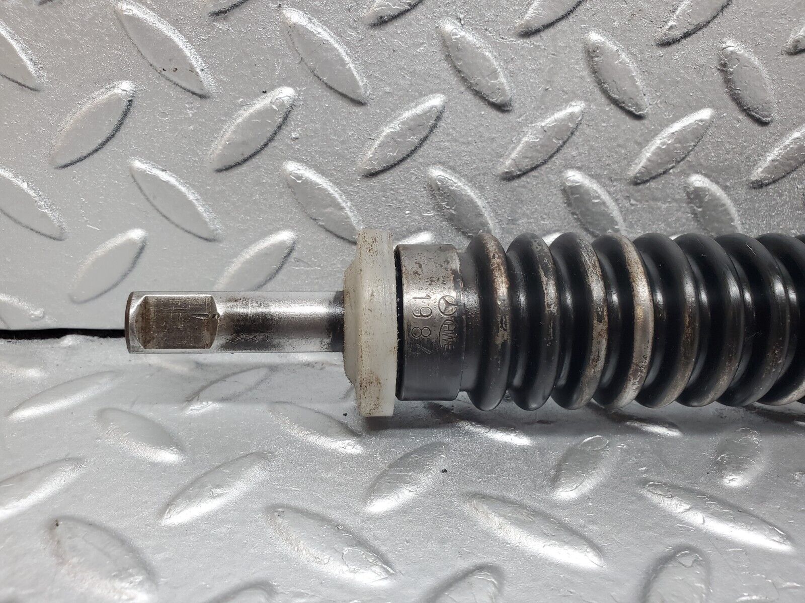 44312 Mercedes-Benz W123 280E Steering Column 1234620346