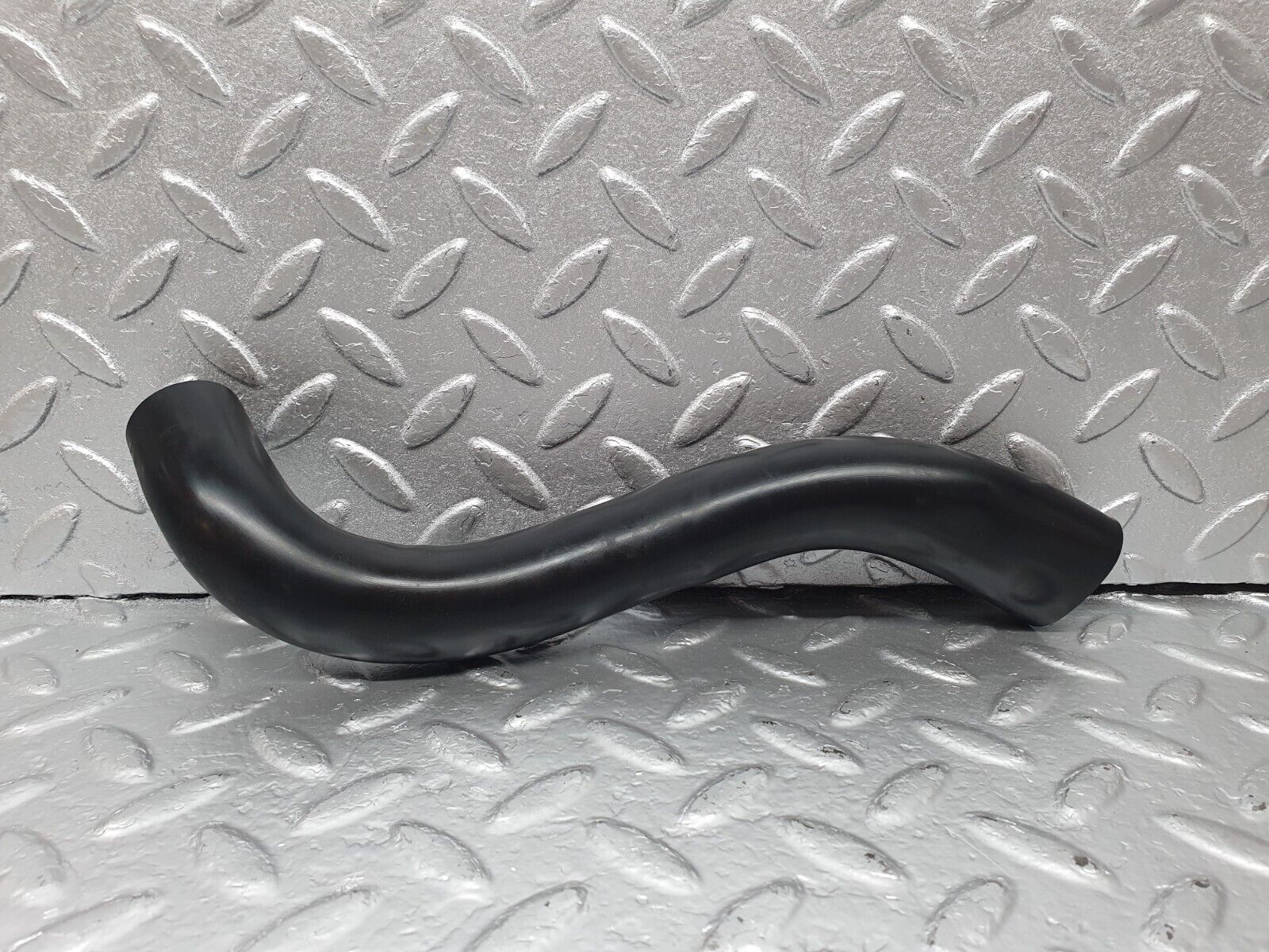42917 Mercedes-Benz W201 190 2.0L Water Drain Rubber Hose Pipe 2016280094