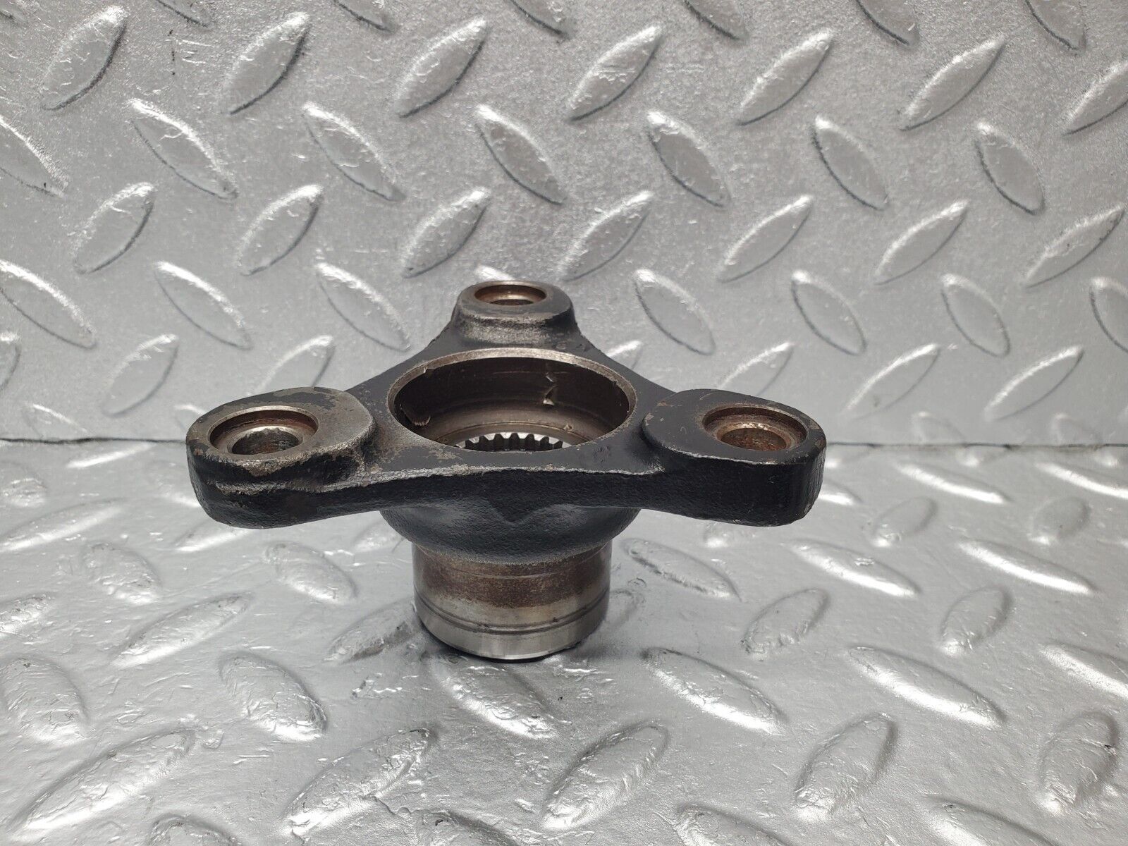 46694 Mercedes-Benz C123 280CE Coupe Automatic Gearbox Rear Flange 722.309