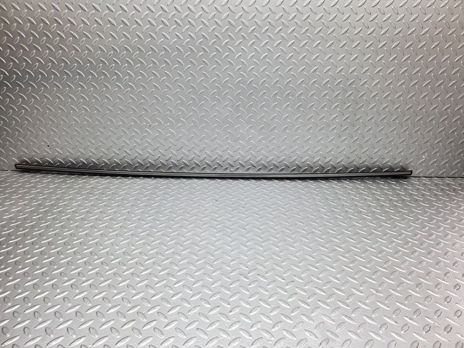 44471 Mercedes-Benz W123 280E Trunk Boot Lid Chrome Moulding Trim