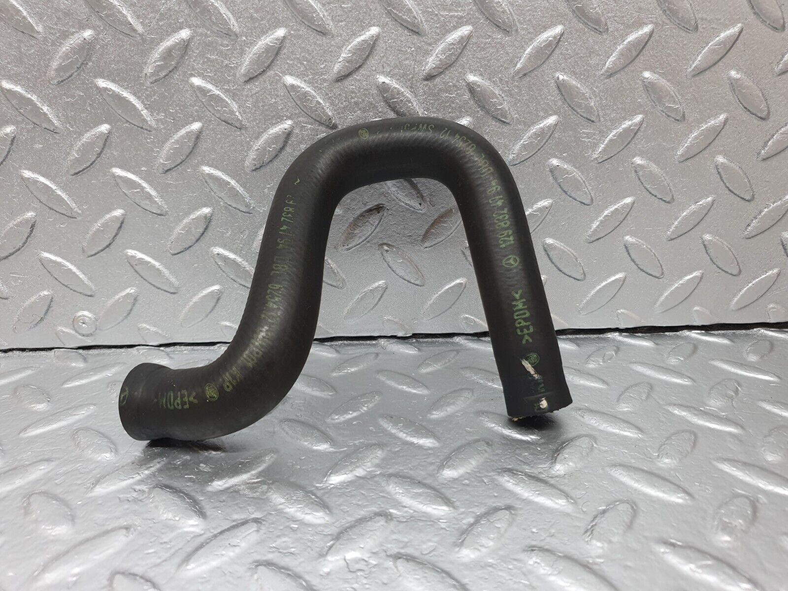 42552 Mercedes-Benz R129 320SL Coupe Heater Hose Pipe 1298324794
