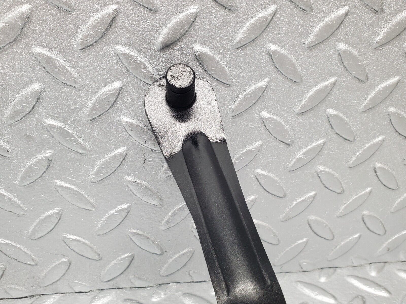 46642 Mercedes-Benz C123 280CE Coupe Bonnet Hinge Right Side