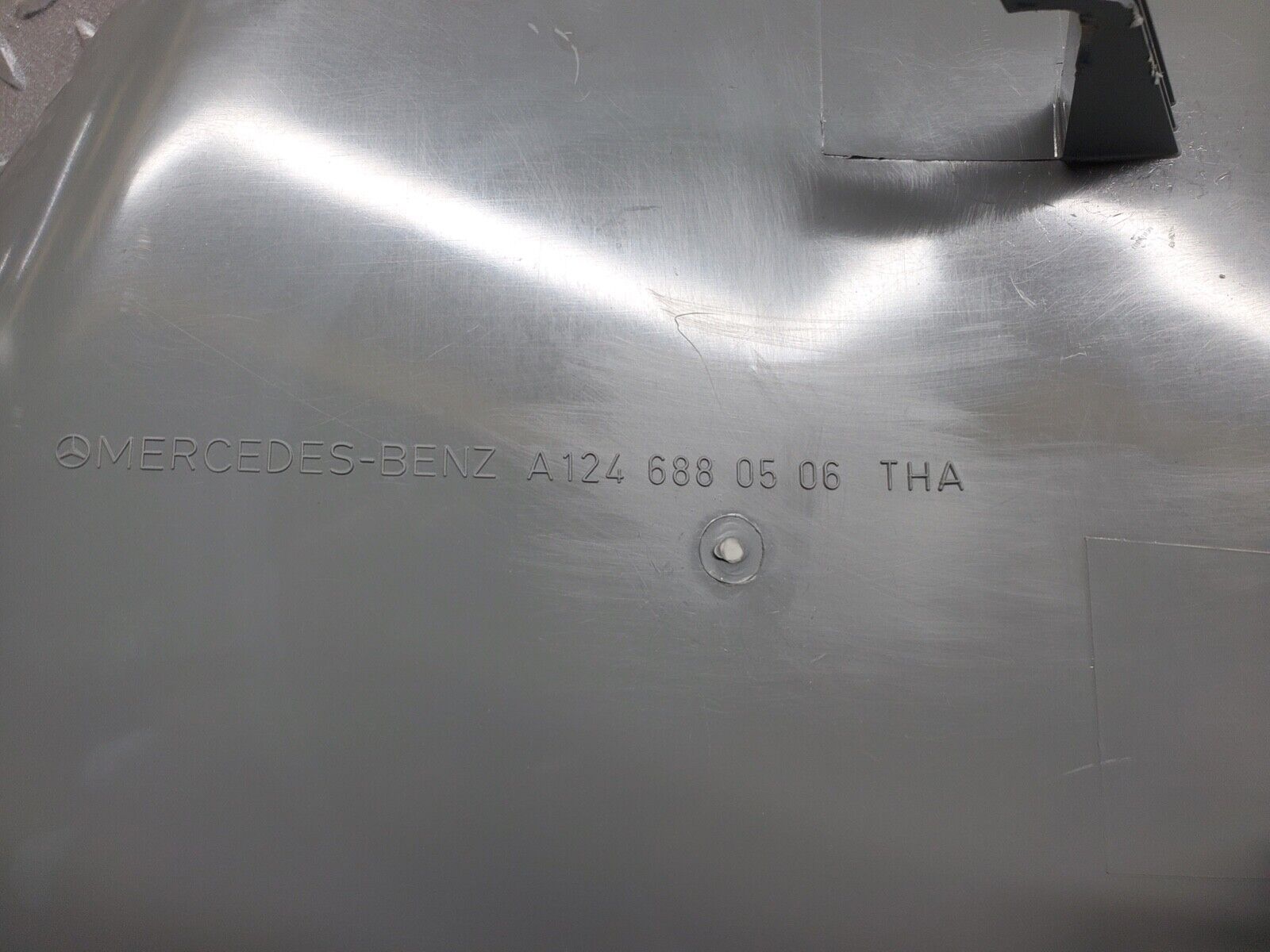 44580 Mercedes-Benz W124 220E Front Left Kick Panel Grey 1246880605