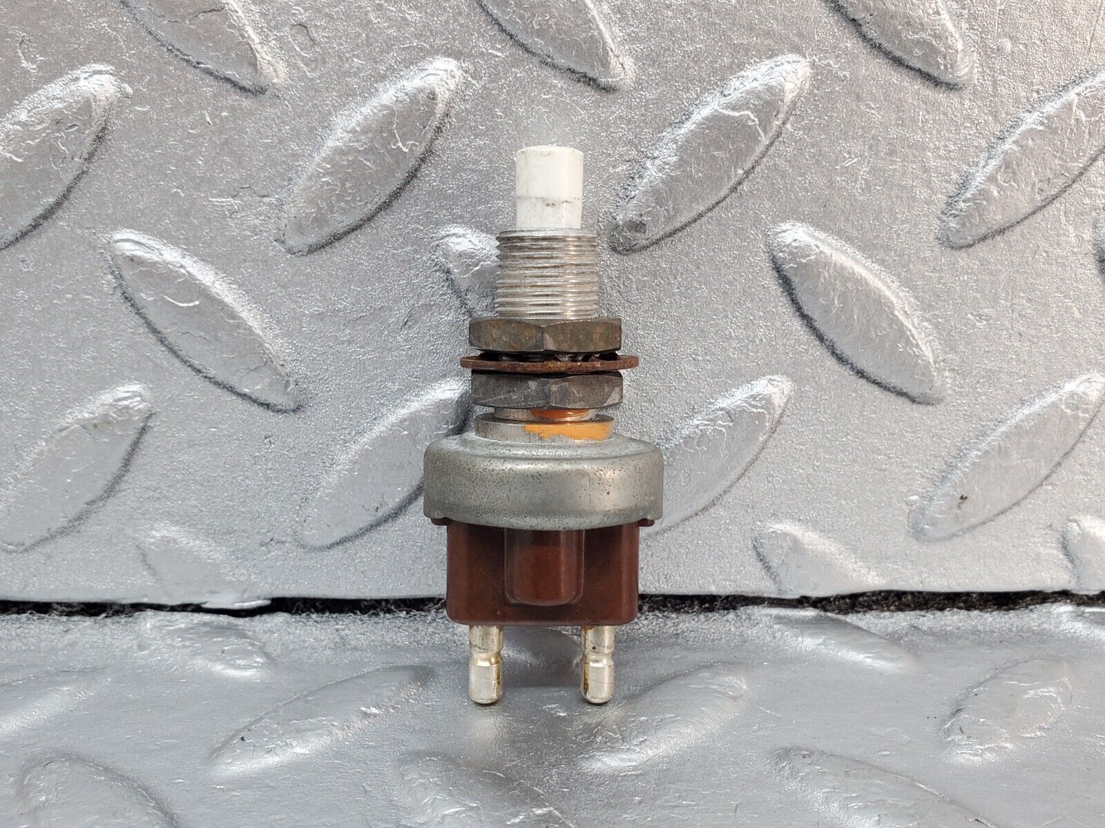 45677 Mercedes-Benz W126 420SE Brake Light Switch 190130