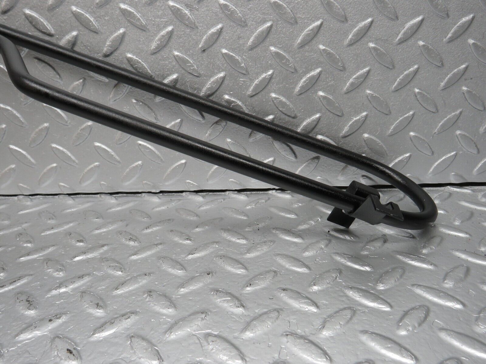 40122 Mercedes-Benz R107 350SL Power Steering Oil Cooler Pipe