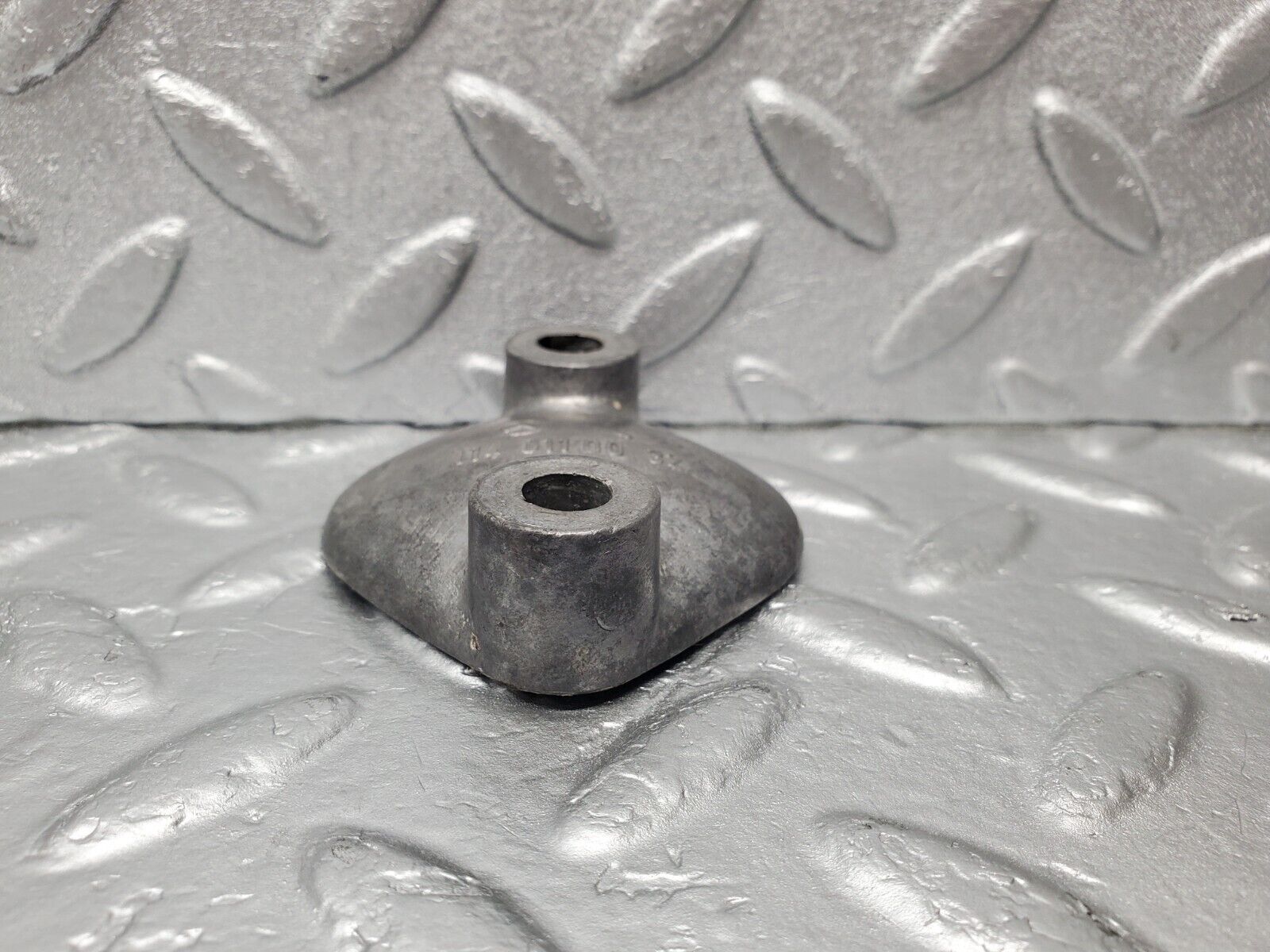 46701 Mercedes-Benz C123 280CE Coupe Engine Fuel Pump Cover 1140110032