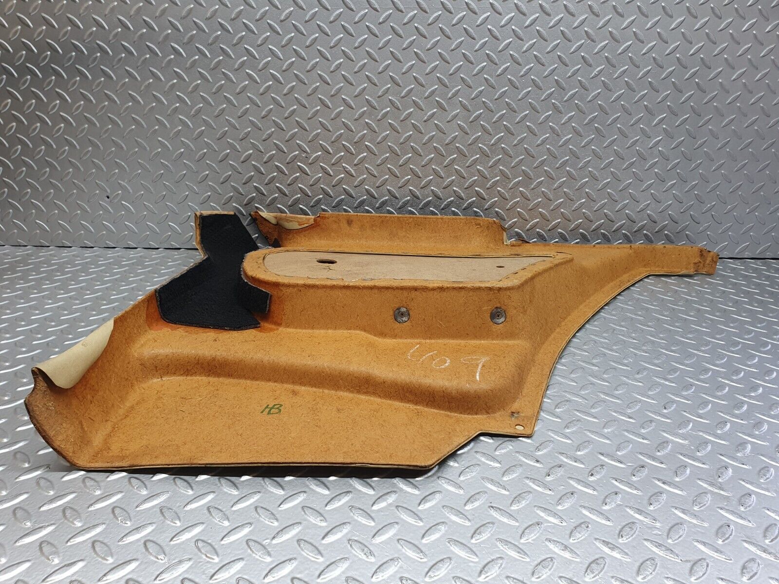 44052 Mercedes-Benz C123 230CE Coupe Rear Left Card Panel Beige