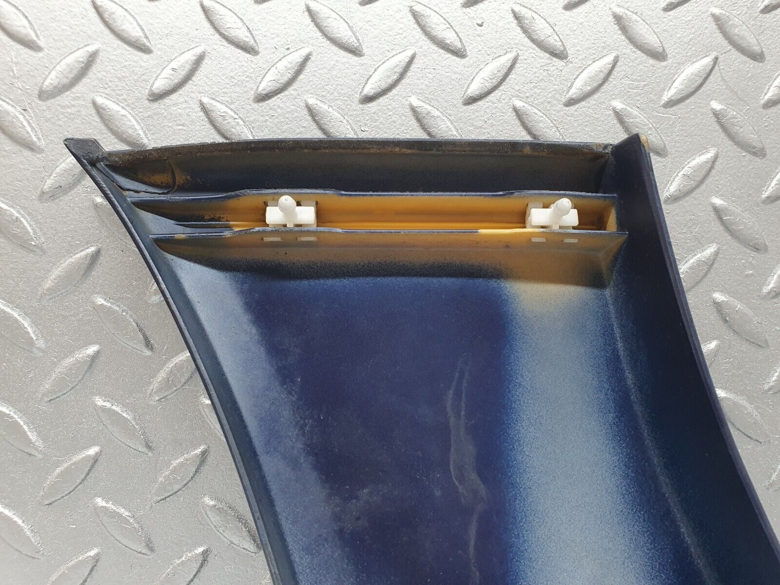 42292 Mercedes-Benz R129 320SL Coupe Rear Left Lower Moulding Trim 1296900540