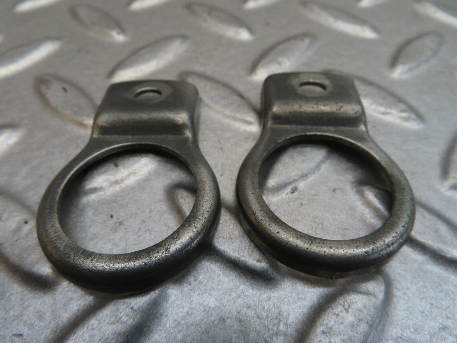 13756 Mercedes-Benz R107 450SL Fuel Injector Bracket