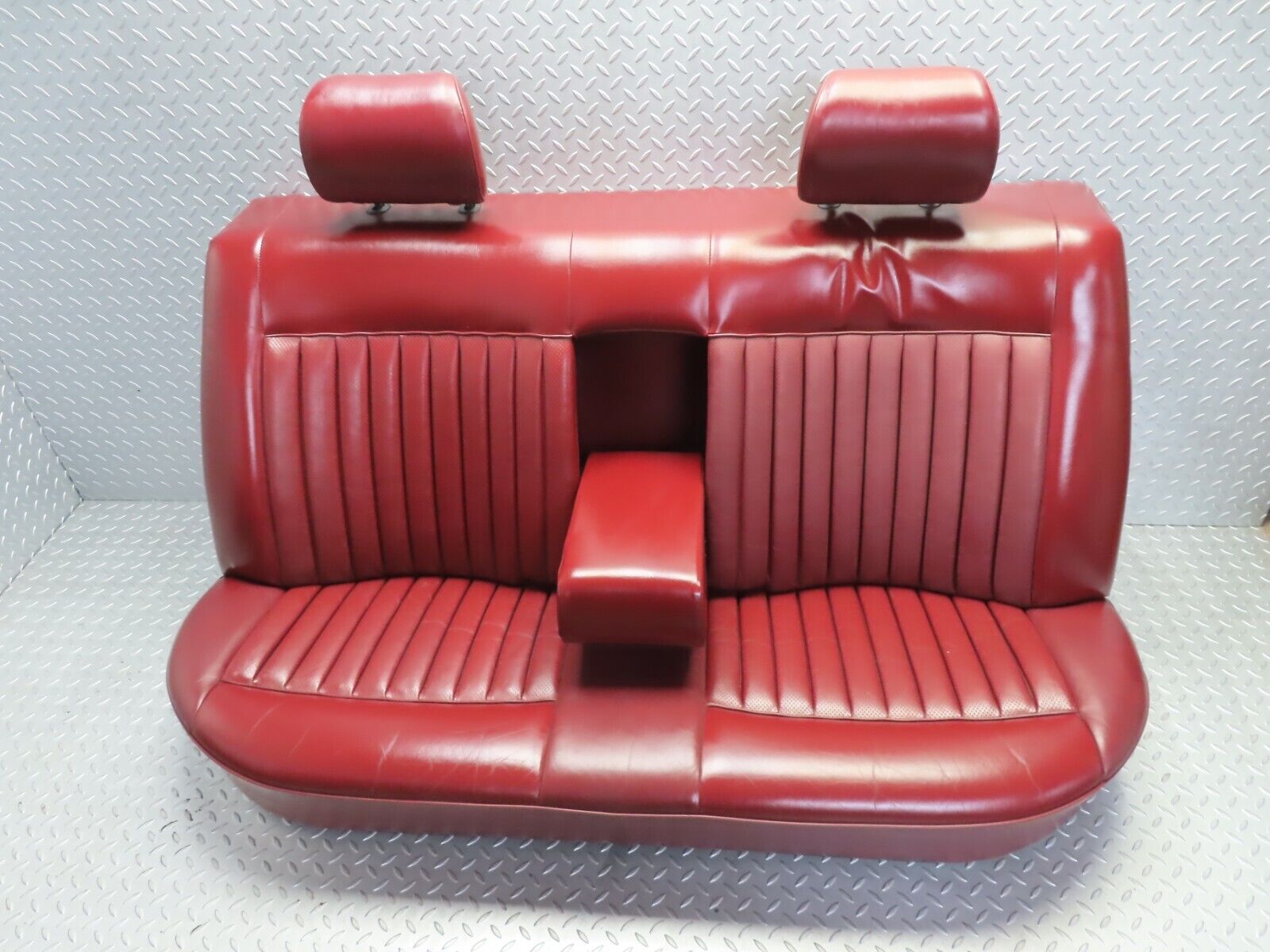 42909 Mercedes-Benz W126 300SE Rear Seat Red Leather 1269201716