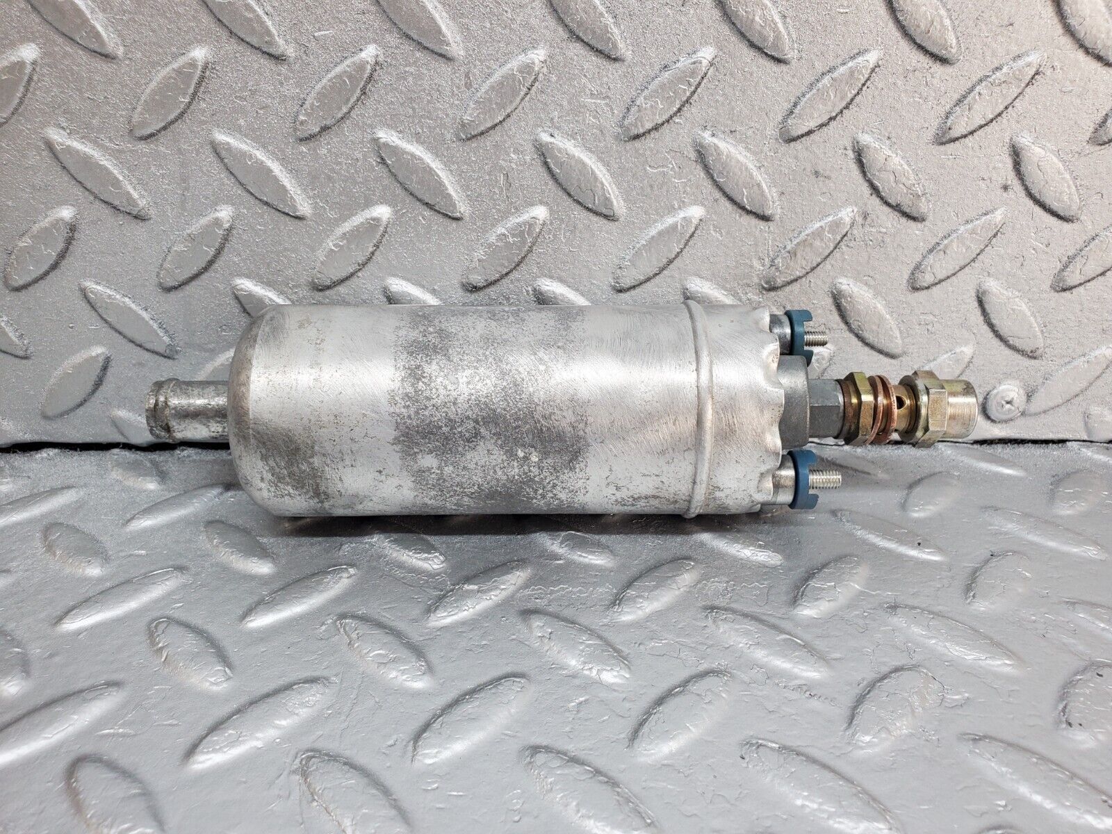 44672 Mercedes-Benz W124 220E Fuel Pump Bosch 0580254950 0020915901