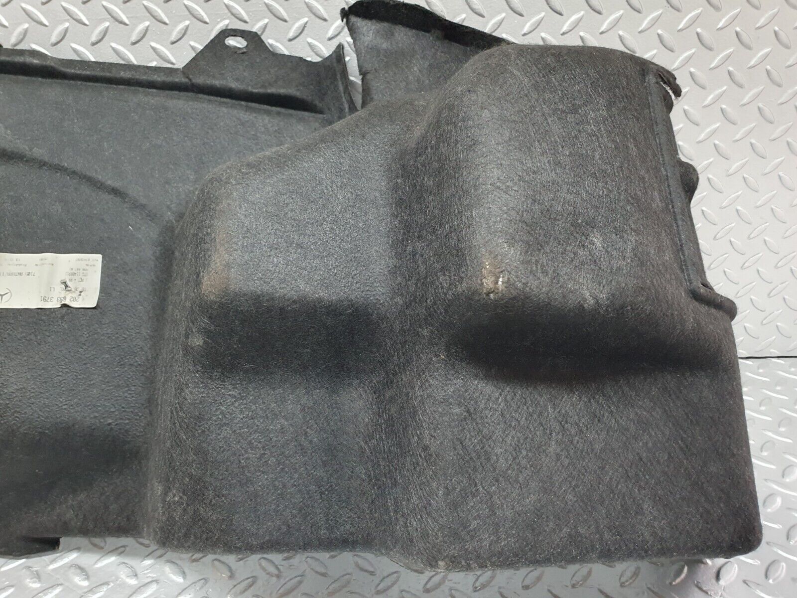 41764 Mercedes-Benz W202 C200 Trunk Boot Panel Cover Left Grey 2026933791