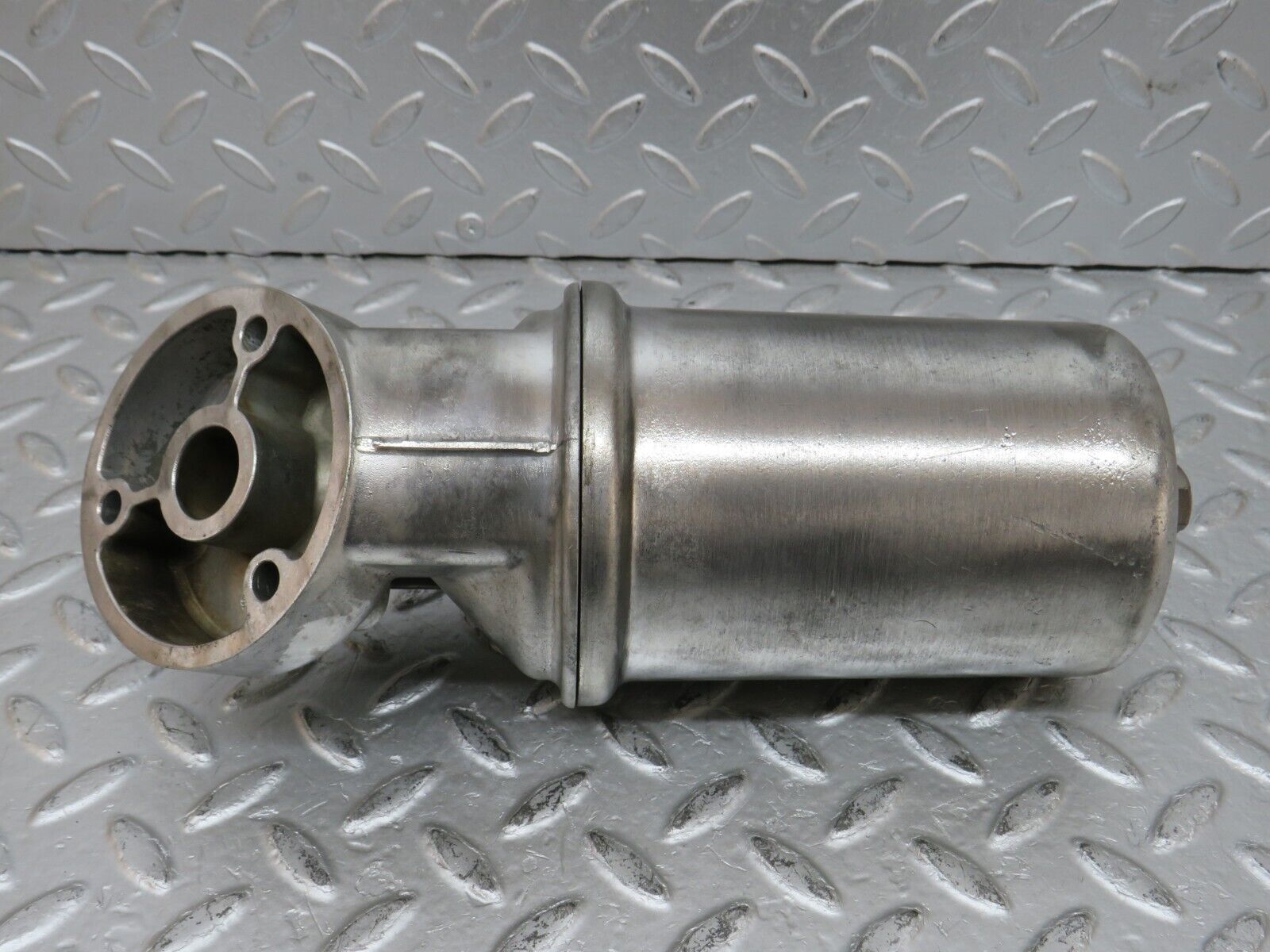 32849 Mercedes-Benz C107 R107 350 V8 Oil Filter Housing 1161840309