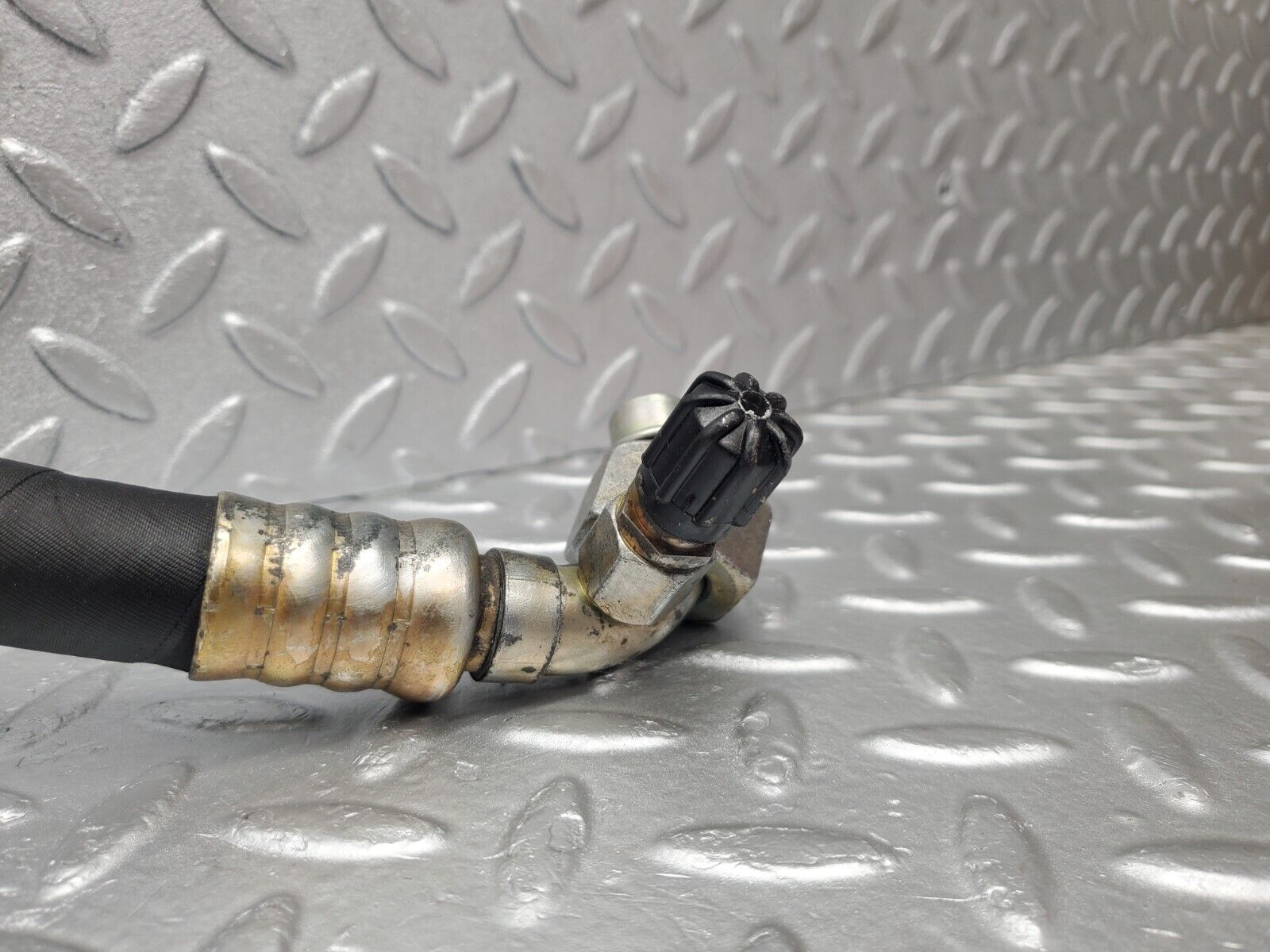 46230 Mercedes-Benz W124 280E Air Conditioning Hose Pipe With Dryer