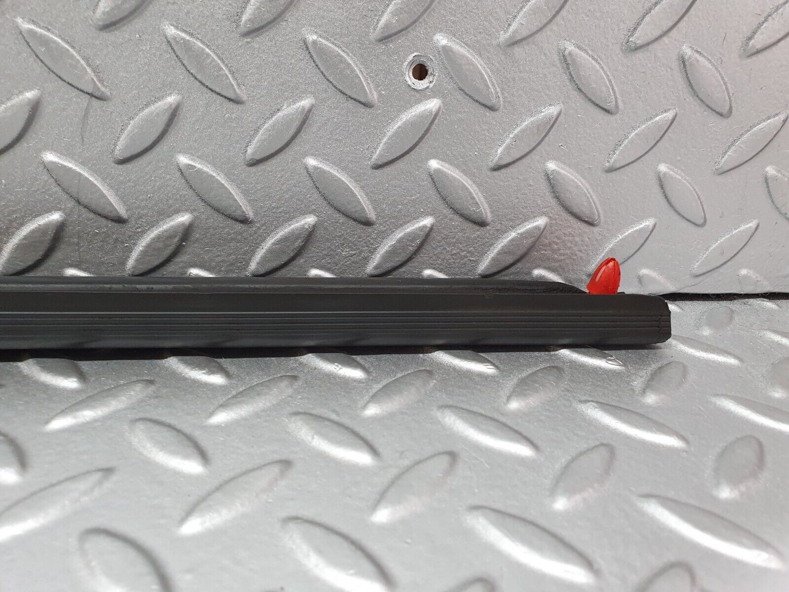 41711 Mercedes-Benz W124 200E Door Lower Sealing Rubber Trim Left