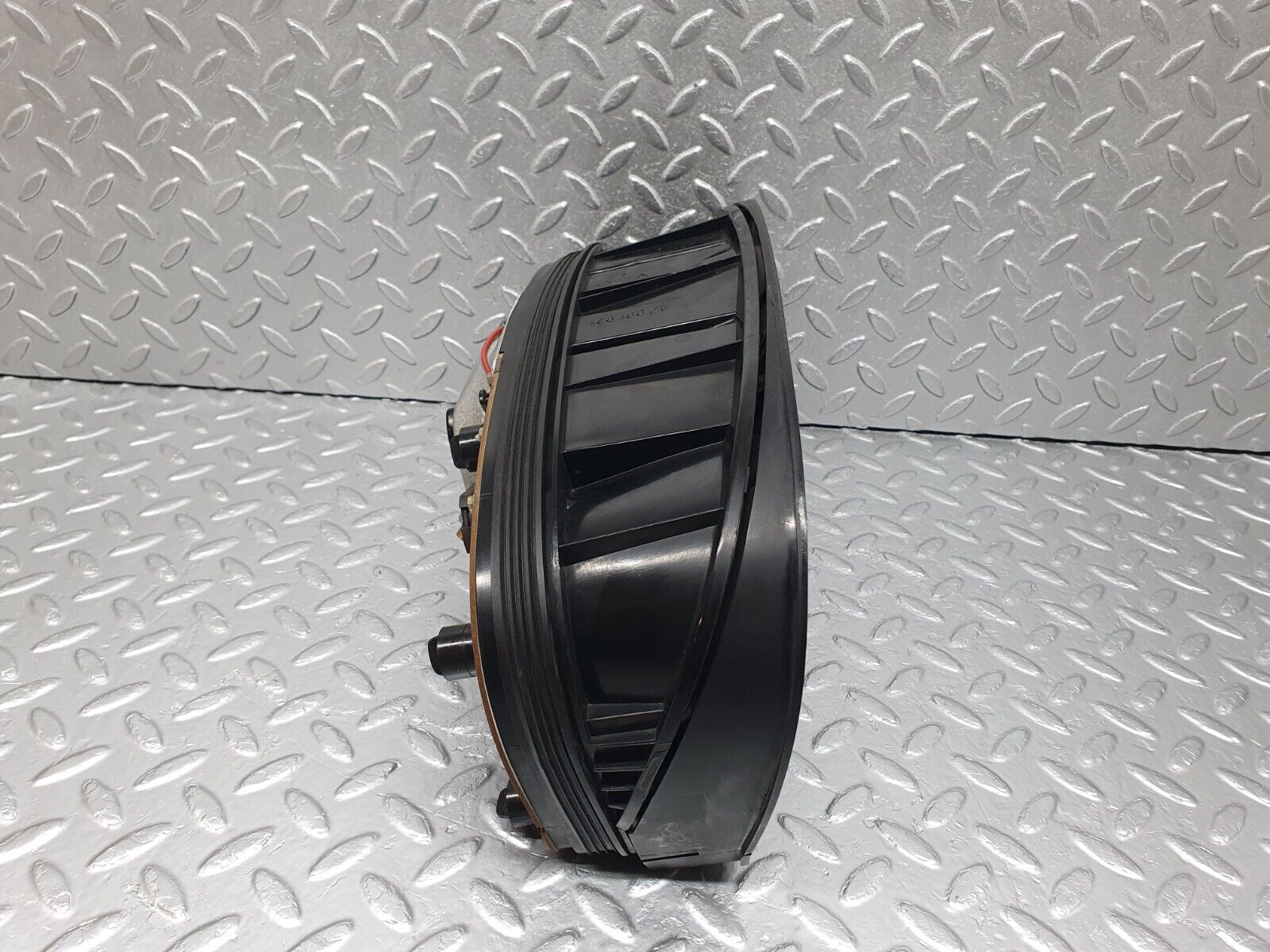 43103 Mercedes-Benz C107 450SLC Coupe Instrument Cluster 87001021 1075423701