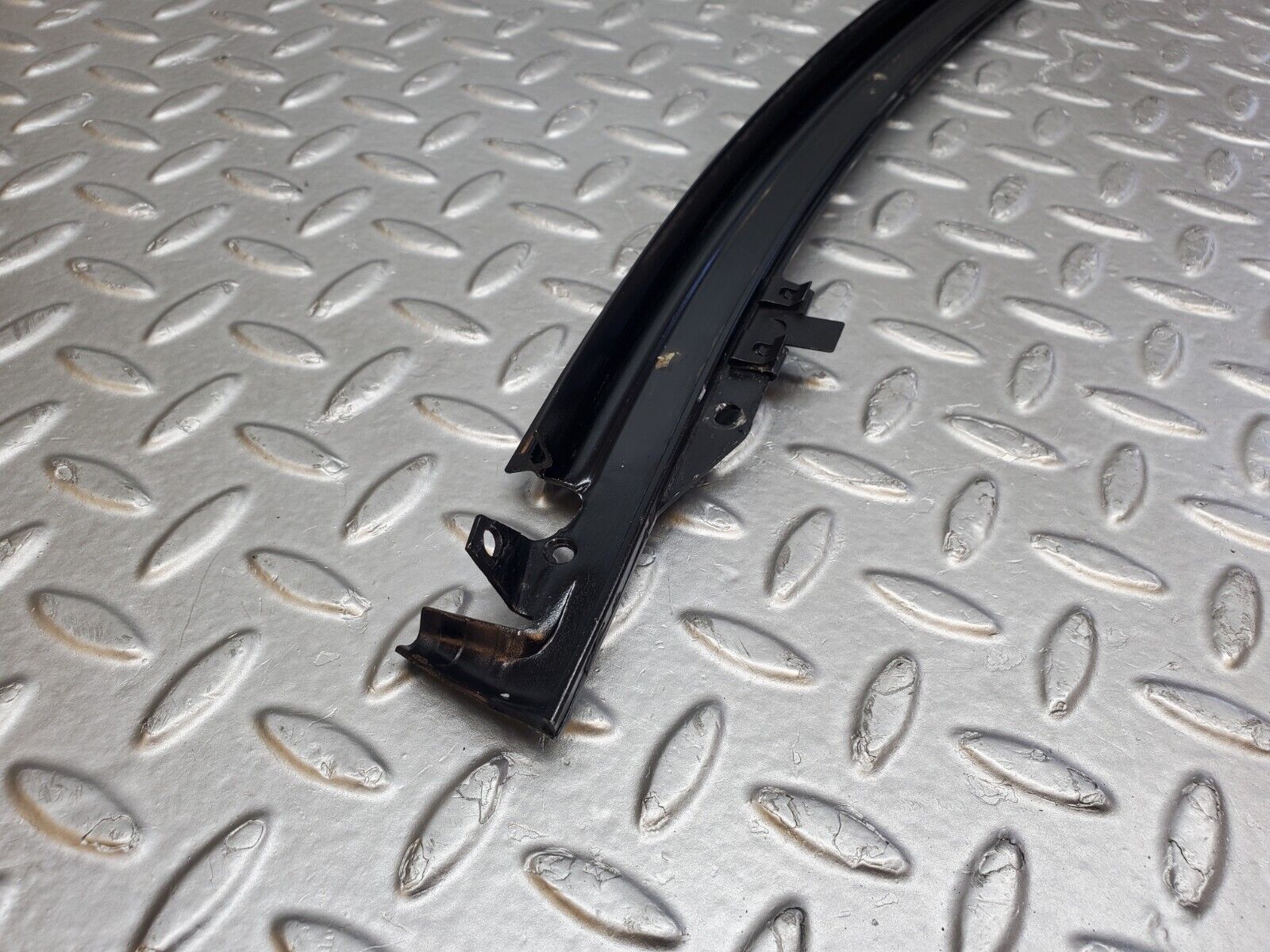 45147 Mercedes-Benz R129 300SL Coupe Front Windscreen Top Moulding Trim