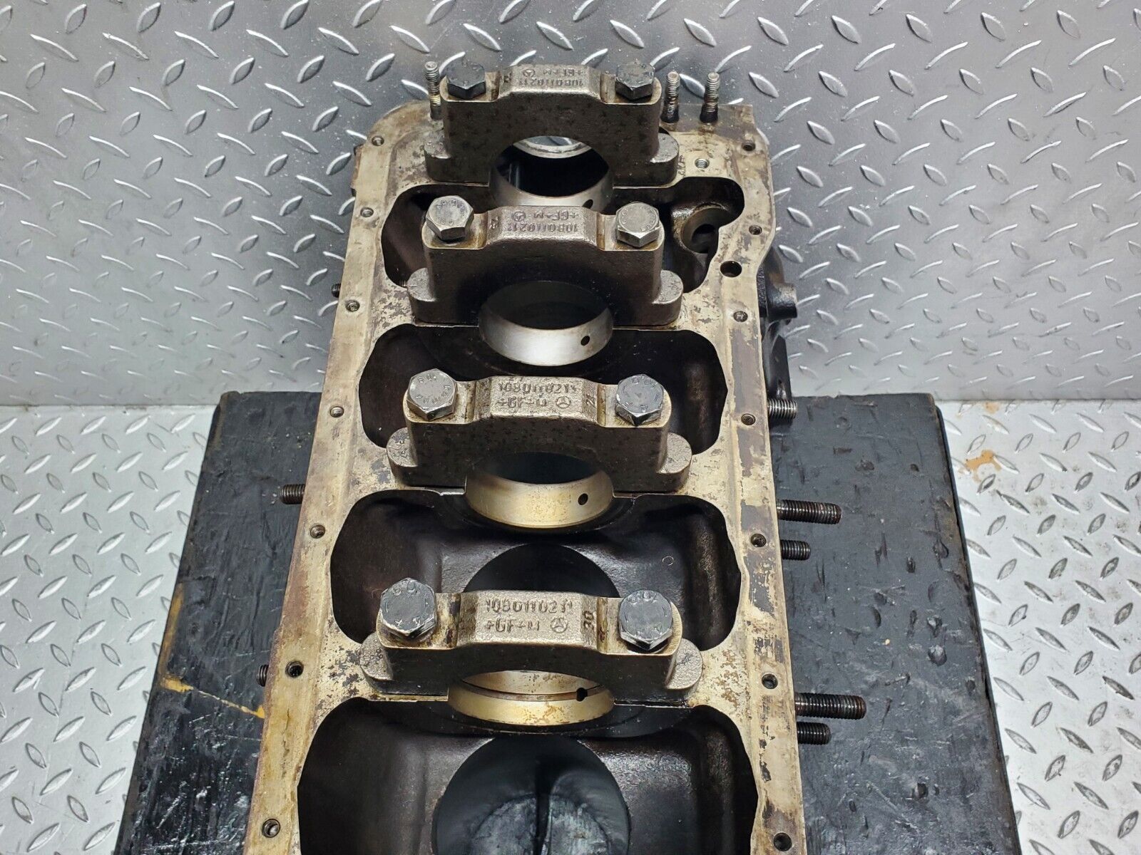 45460 Mercedes-Benz 280E M110.988 Engine Block 1100111101