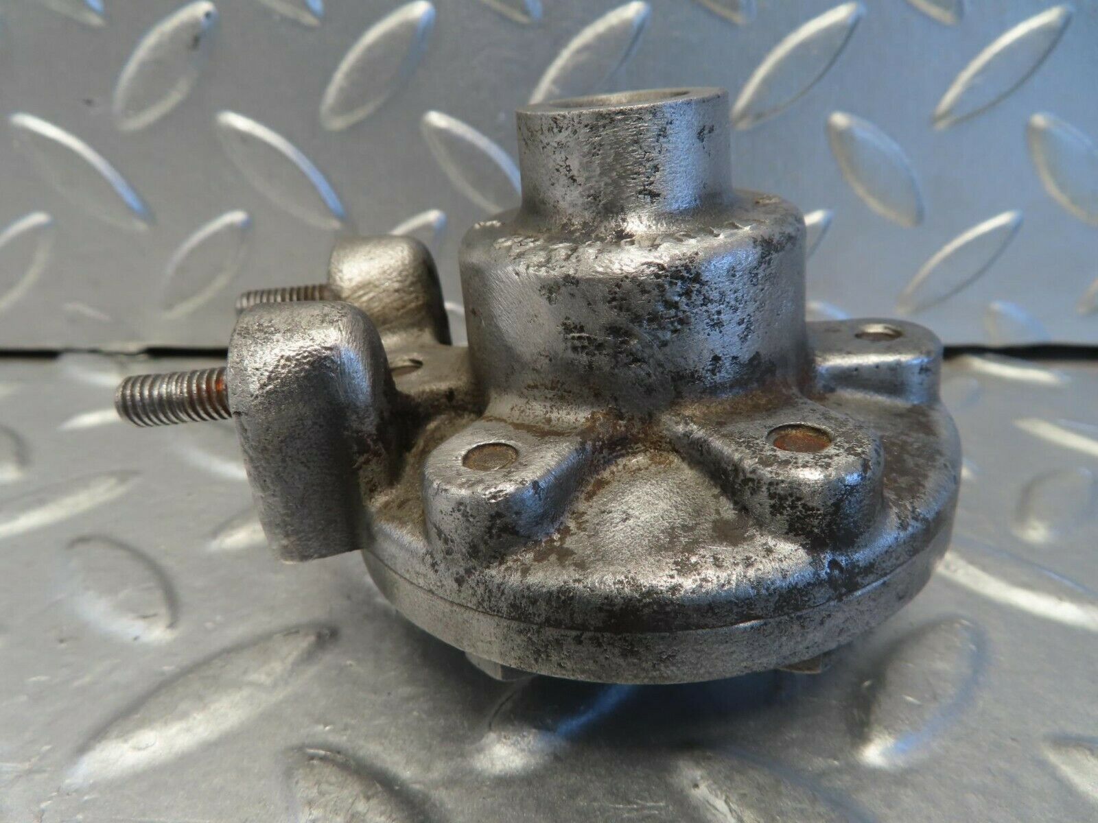 15585 Mercedes-Benz R107 450SL Fuel Backflow Damper Regulator 1270700268