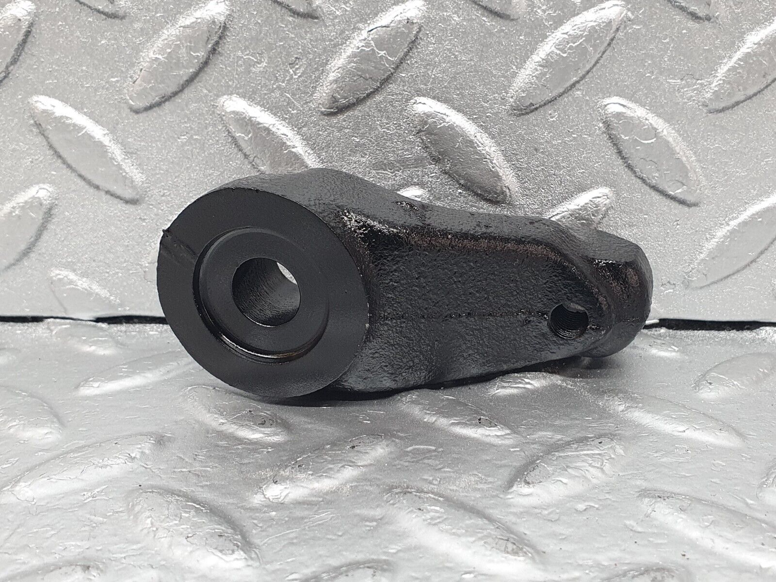 43557 Mercedes-Benz C126 380SEC Coupe Belt Tensioner Pulley Bracket 1171320040