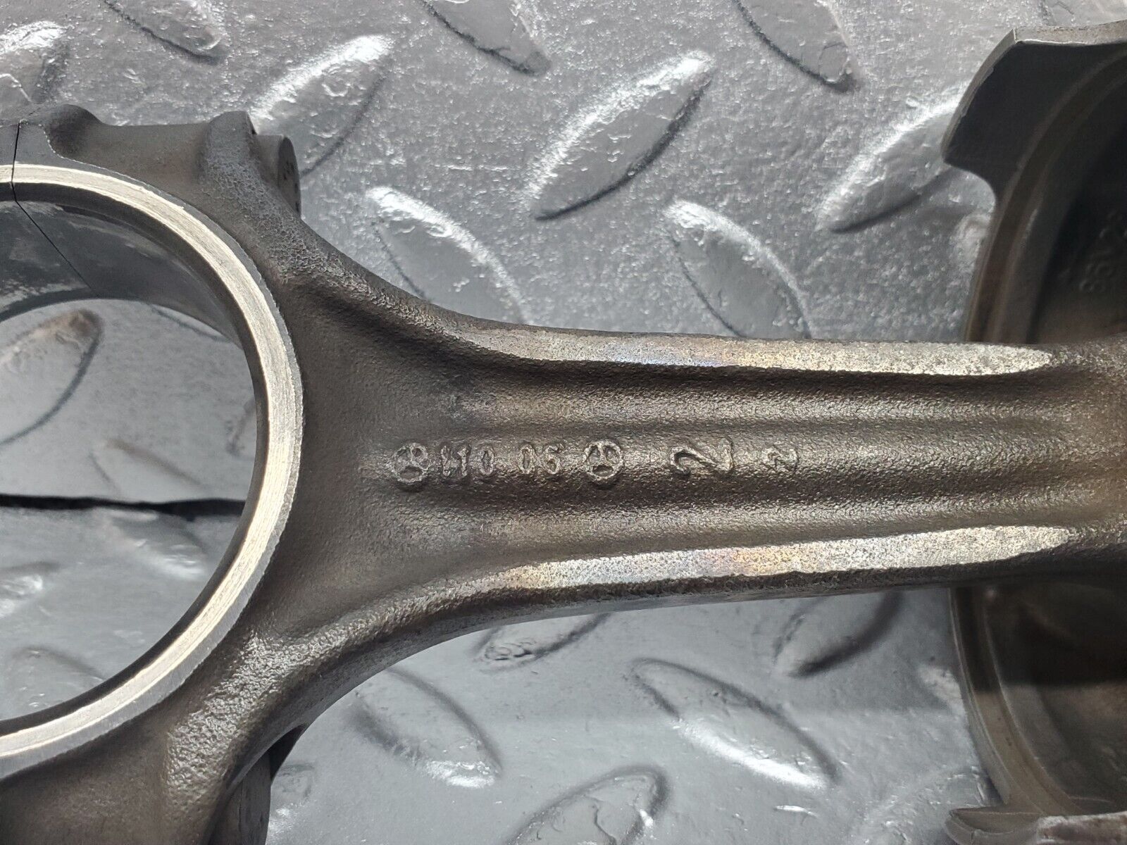 44298 Mercedes-Benz W123 280E Piston With Connecting Rod 85.985Mm 11005