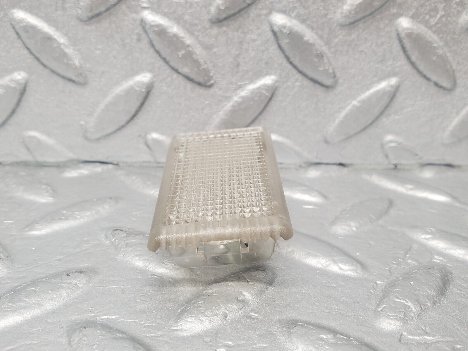 46044 Mercedes-Benz W126 420SE Glove Box Light