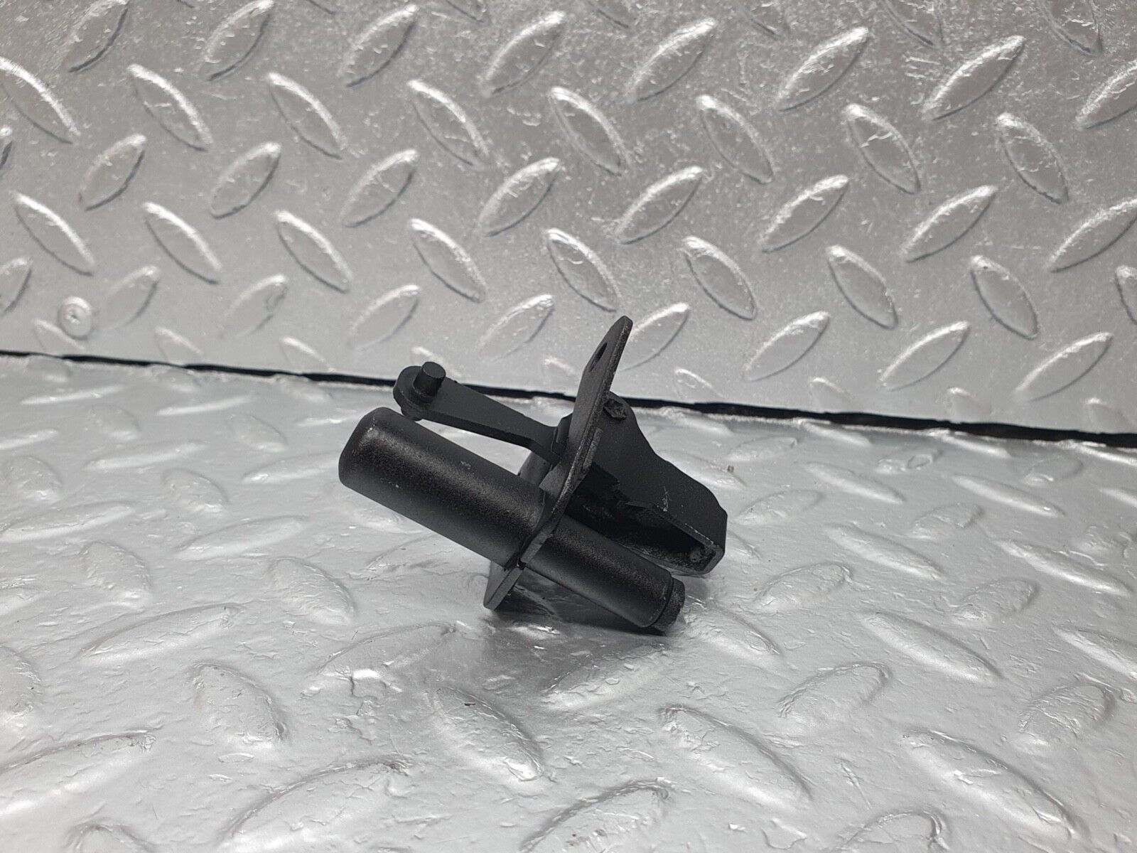 42980 Mercedes-Benz W201 190 Bonnet Lock Latch 2018800860