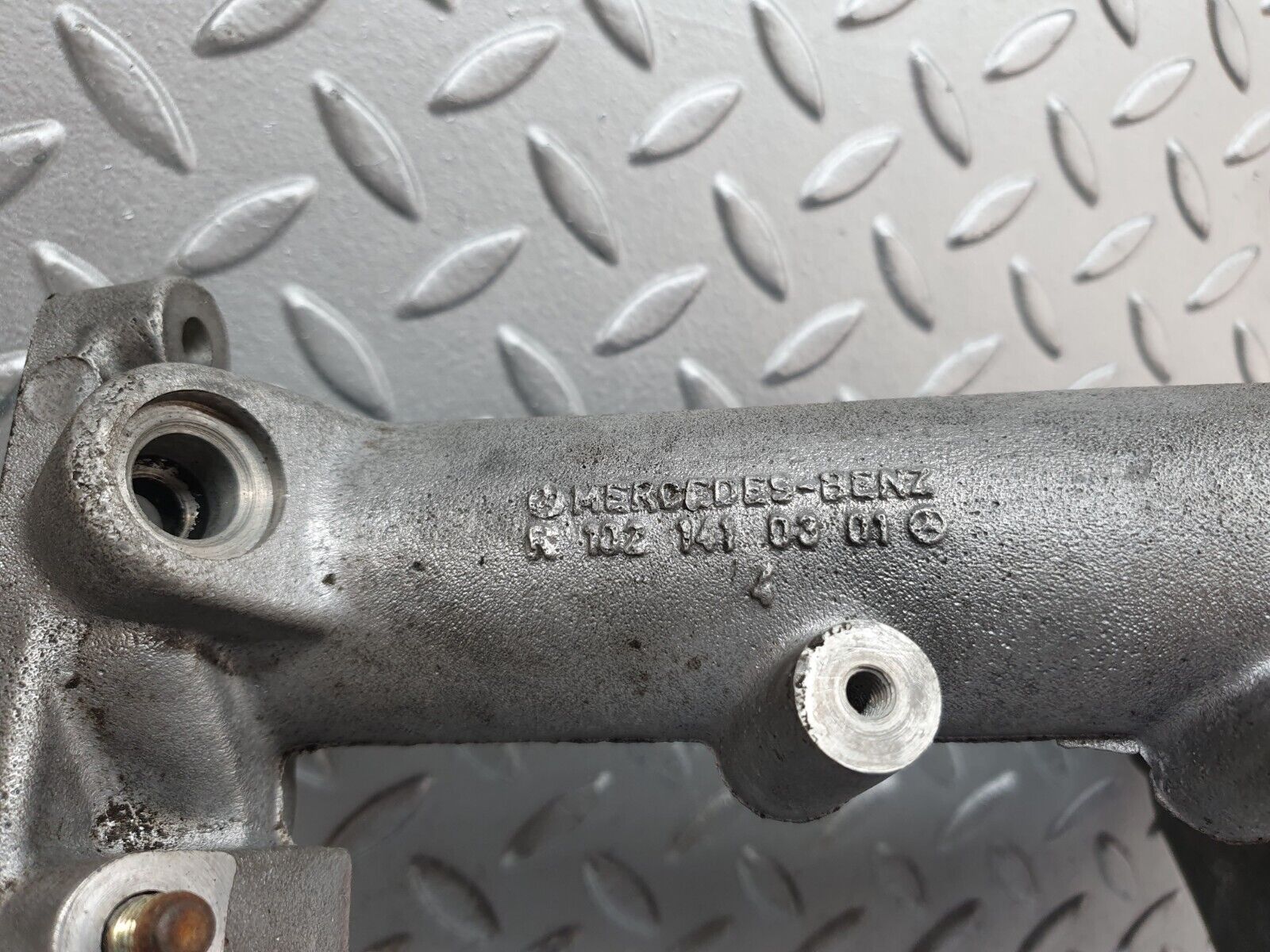 44139 Mercedes-Benz C123 230CE Coupe Air Intake Manifold 1021410301 1021411190