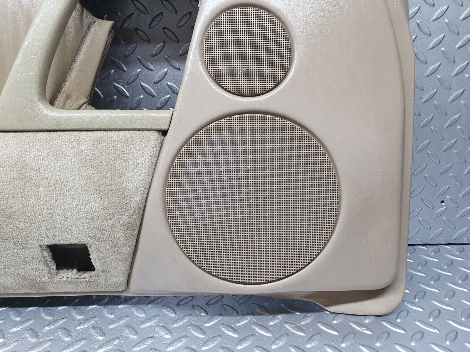 42272 Mercedes-Benz R129 320SL Coupe Front Left Door Card