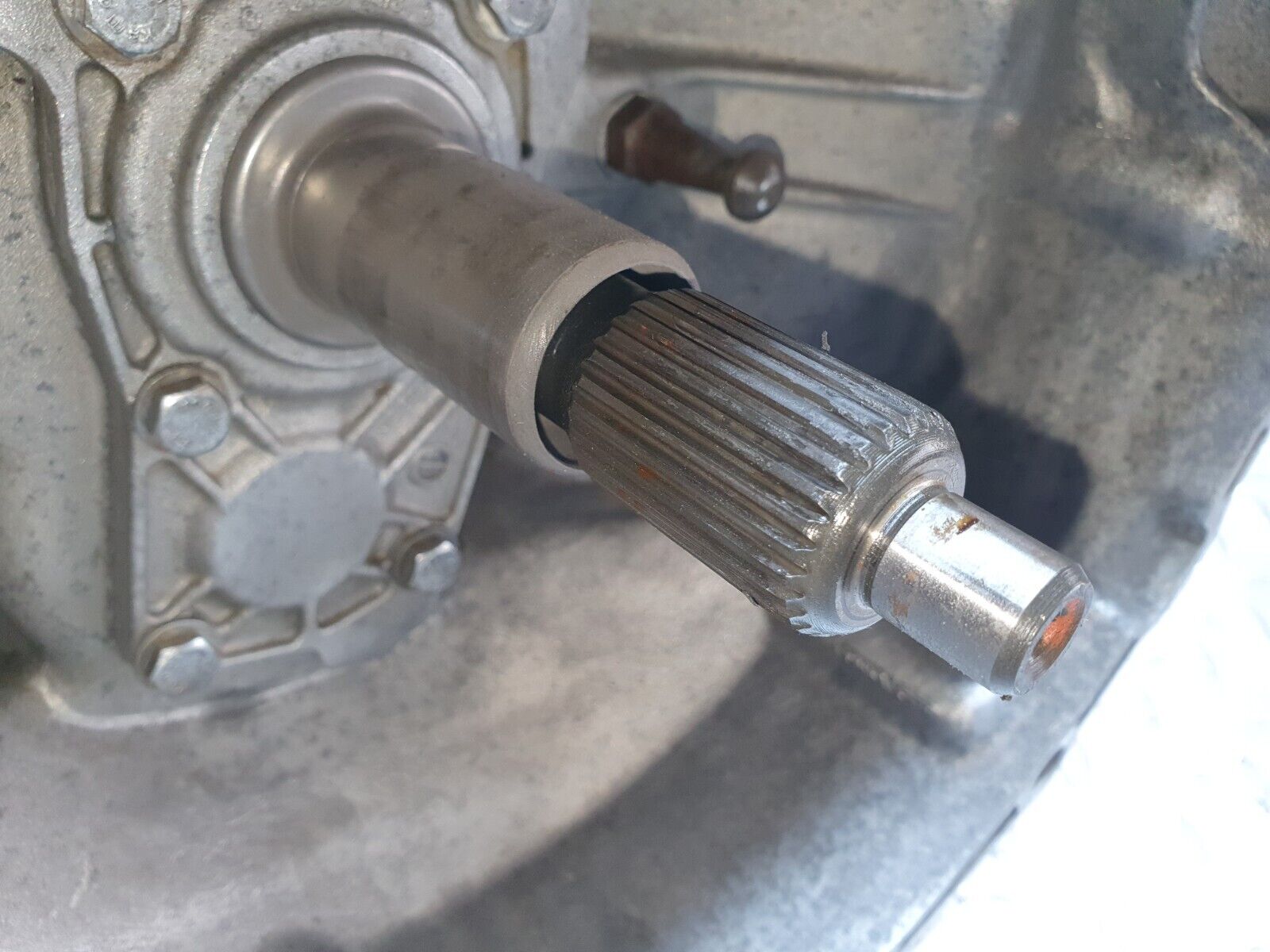 41733 Mercedes-Benz W124 200E Manual Gearbox 5 Speed 717.411 1242610301