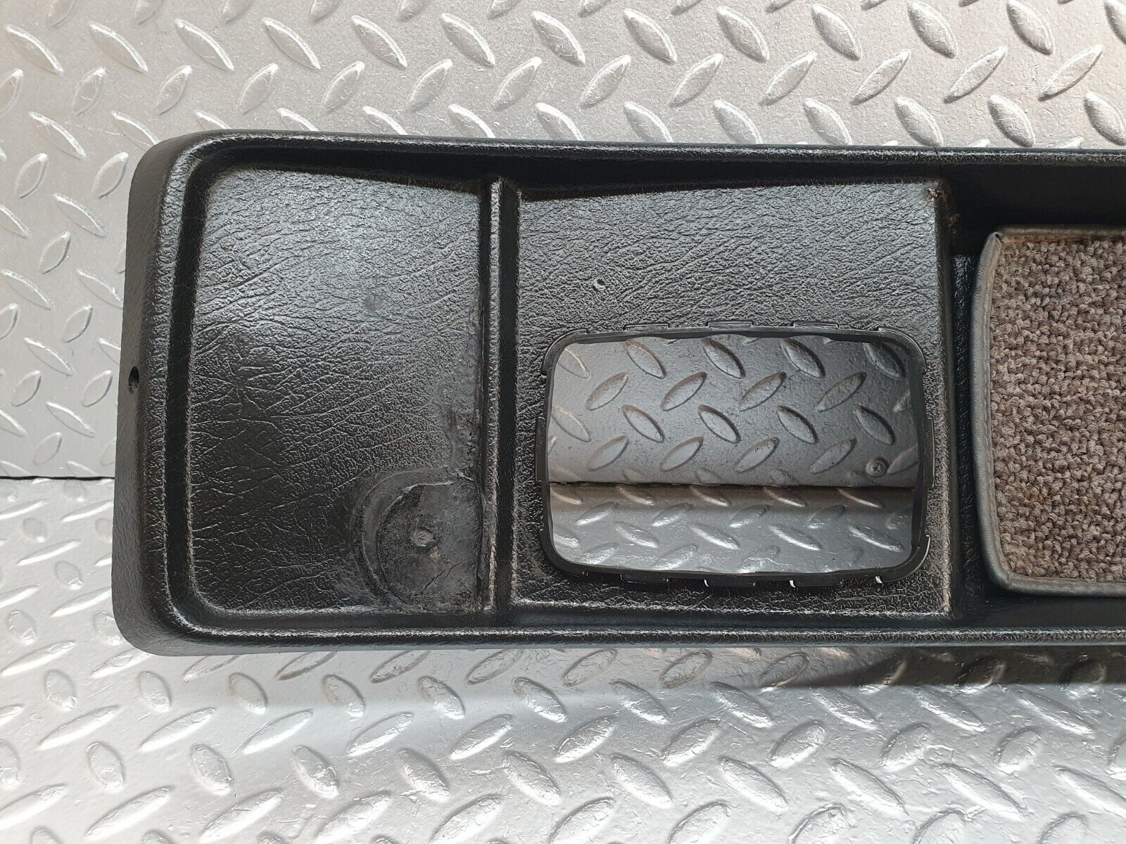 43227 Mercedes-Benz W108 280SE Centre Console Tray Black 1088410574