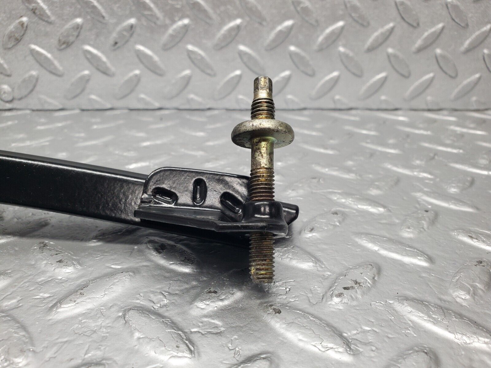 46761 Mercedes-Benz R129 320SL Coupe Front Right Window Channel