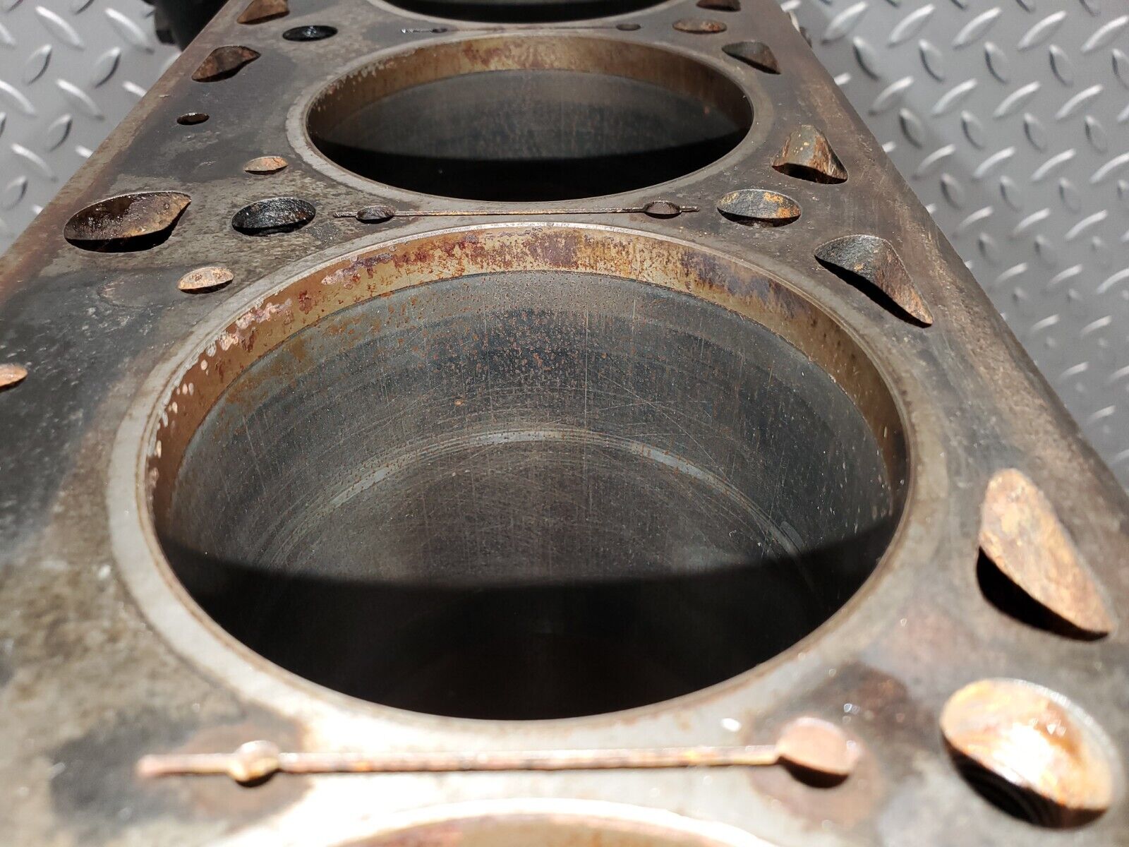 46734 Mercedes-Benz C123 280CE Coupe Engine Block 110.988 1100111101