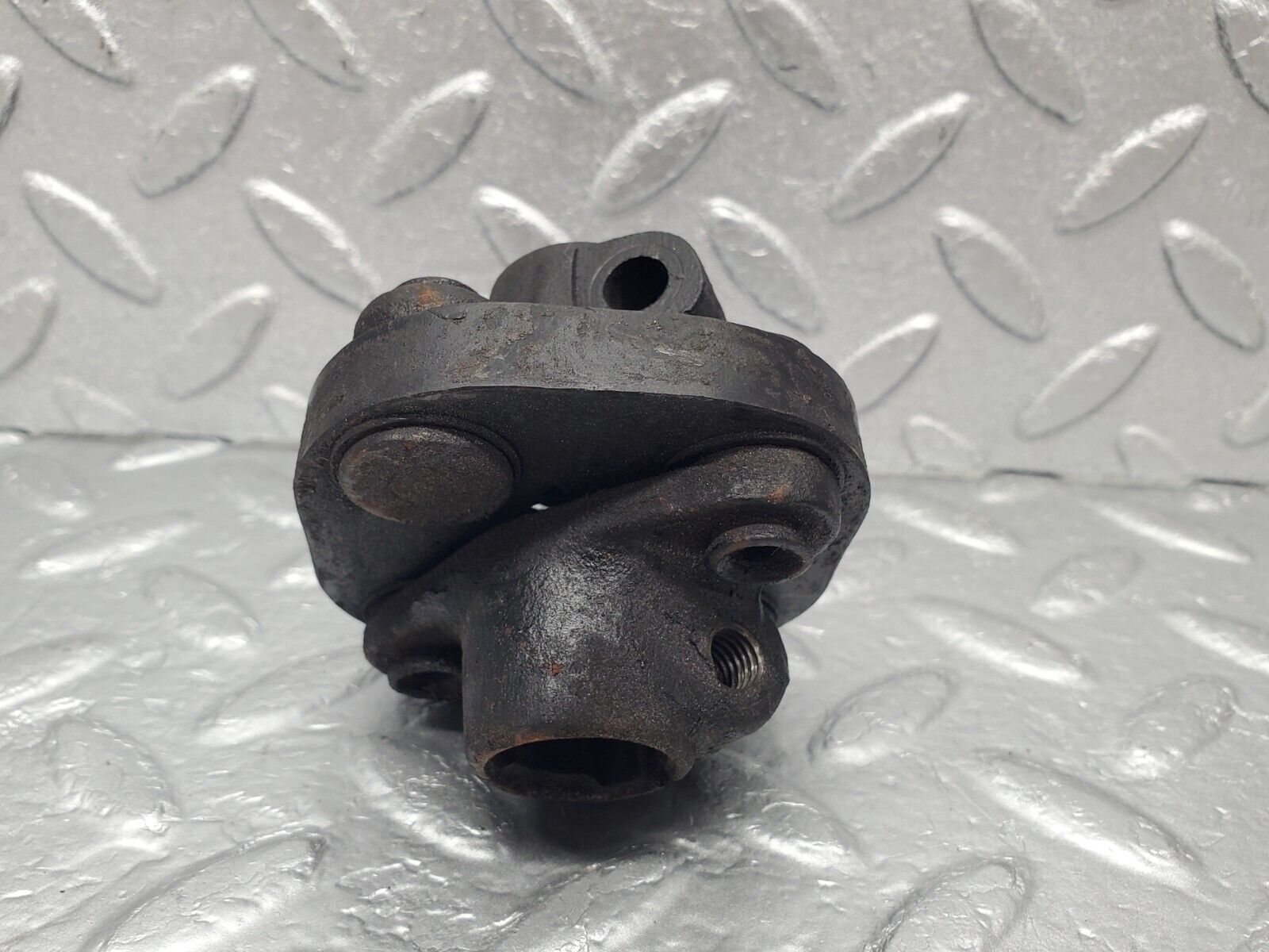 46005 Mercedes-Benz V123 240D LWB Steering Column Lower Shaft Connector