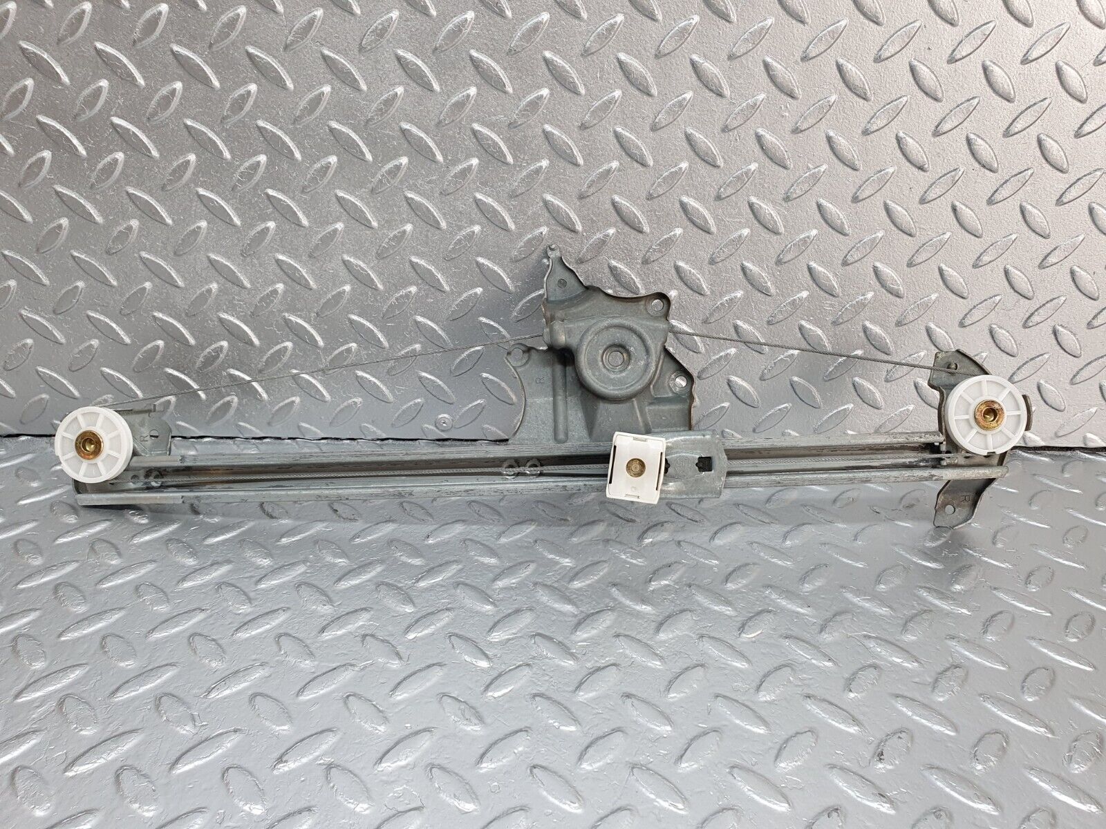 41941 Mercedes-Benz W202 C200 Rear Right Power Window Regulator