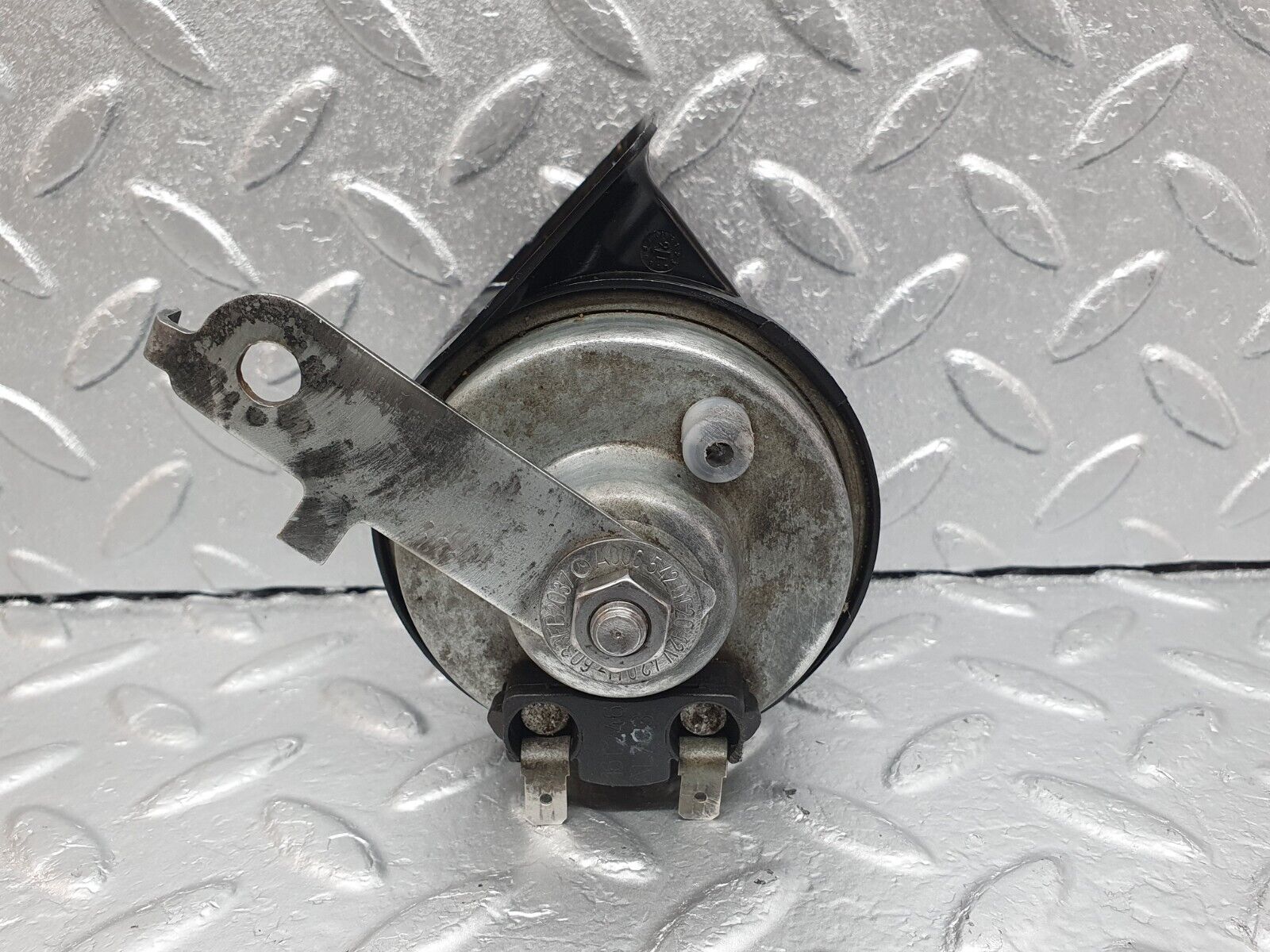 42173 Mercedes-Benz R129 320SL Coupe Horn 703881157