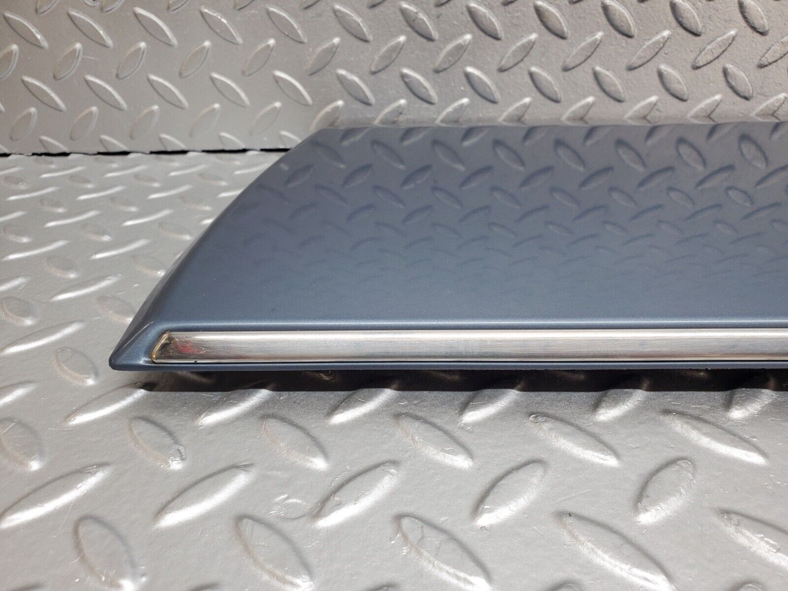 44642 Mercedes-Benz W124 220E Front Right Door Lower Trim 1246901640