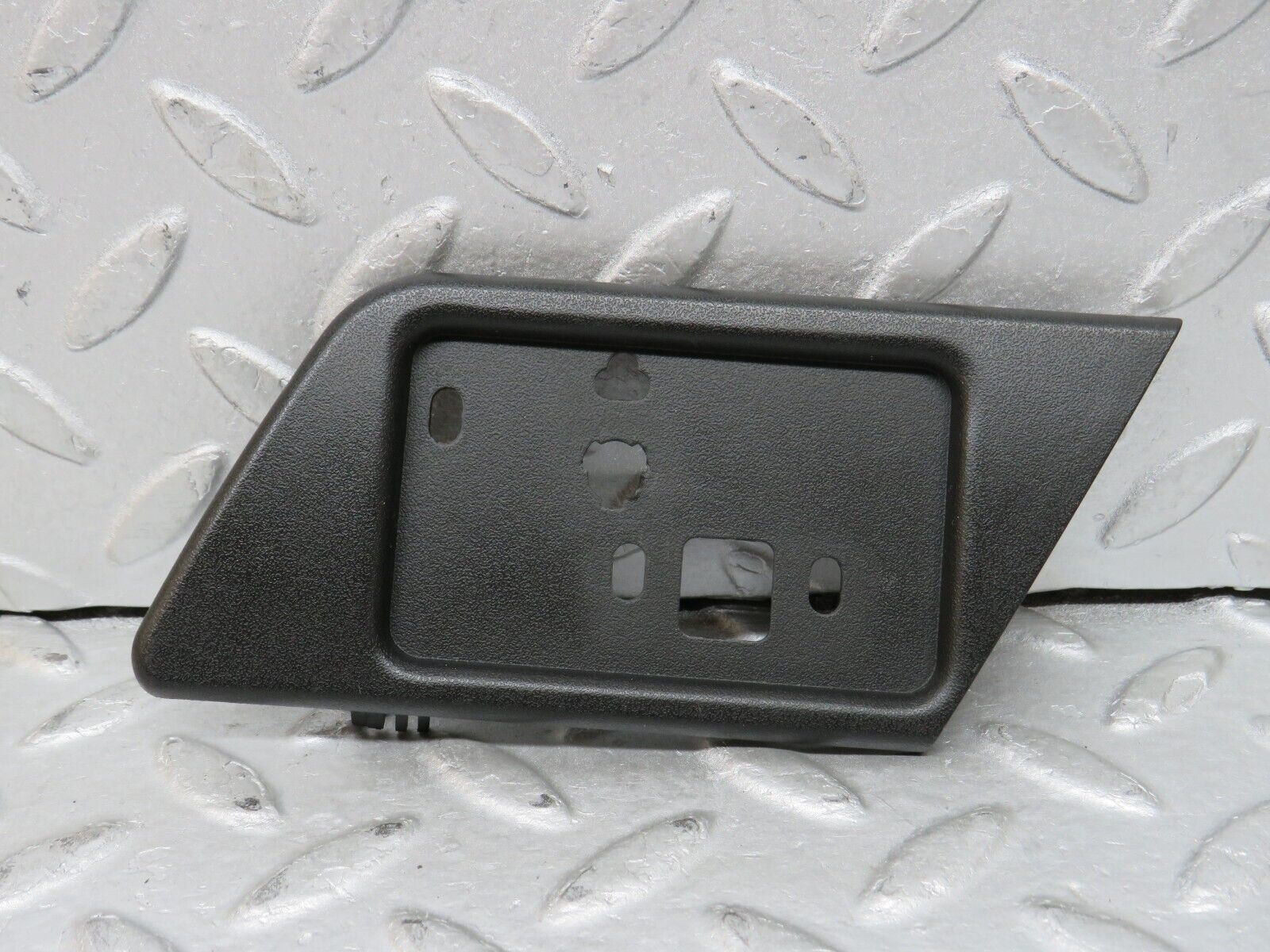 37766 Mercedes-Benz A124 320E Cabriolet Front Left Seat Electric Adjustment Trim A3042LI