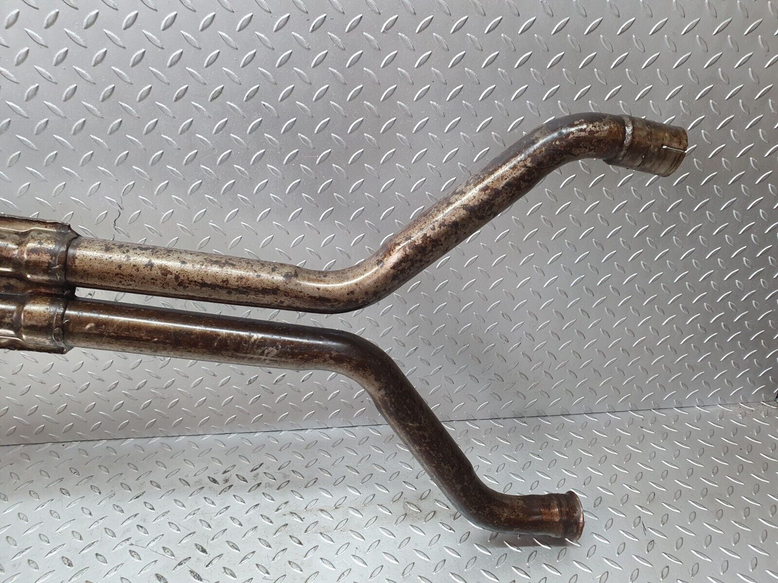 43823 Mercedes-Benz C126 380SEC Coupe Exhaust Middle Silencer