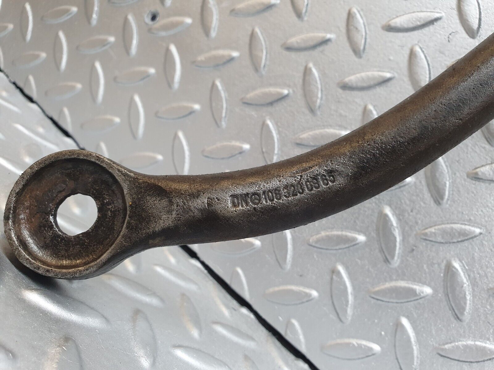 43395 Mercedes-Benz W108 280SE Anti Roll Bar Front Axle 1083230965