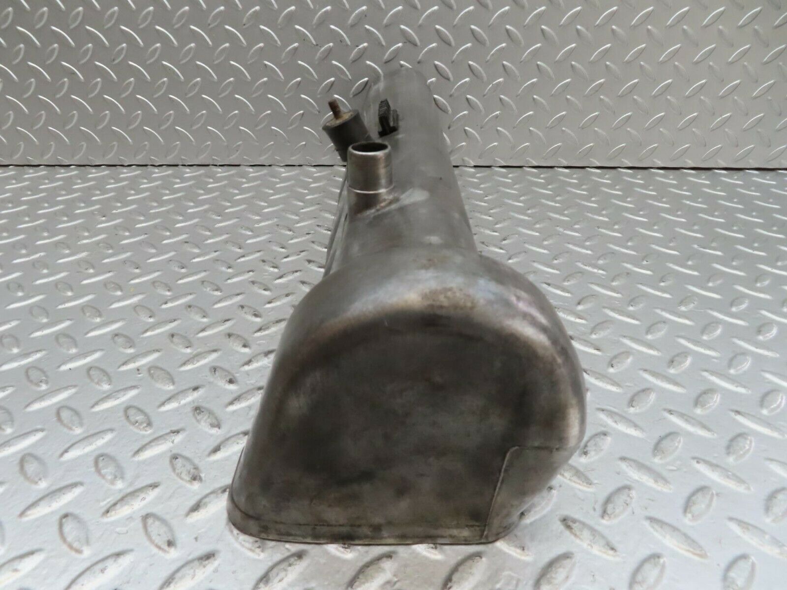 15667 Mercedes-Benz R107 450SL Cylinder Head Valve Cover Left Side 1160163205