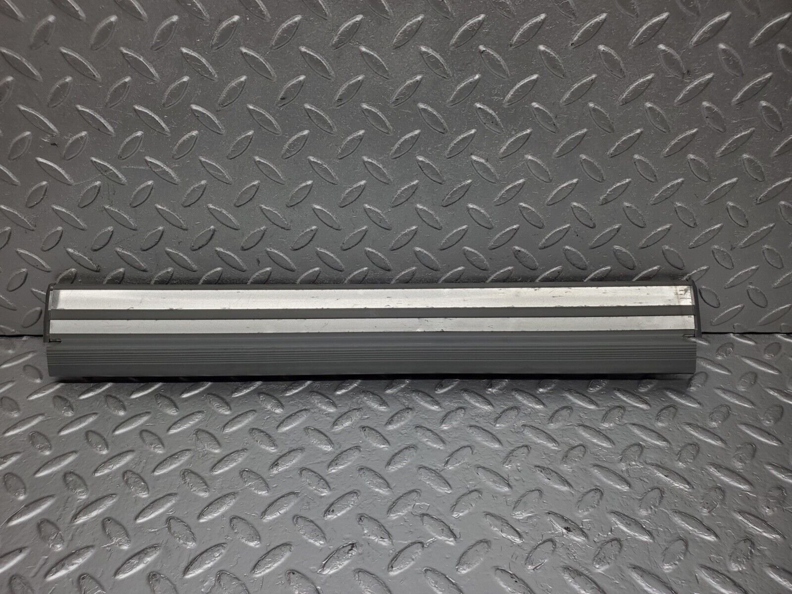 44583 Mercedes-Benz W124 220E Rear Right Door Sill Trim