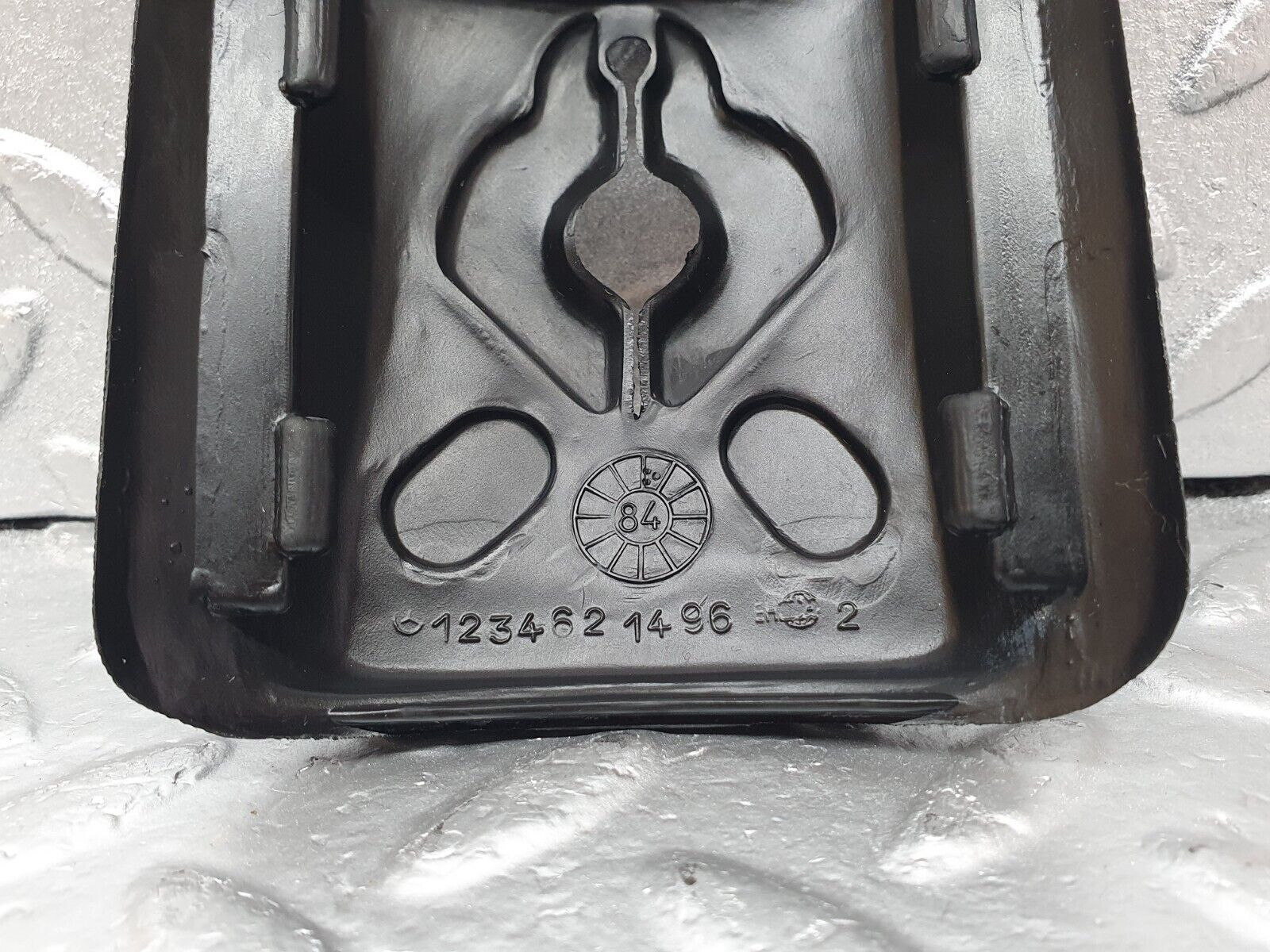 44047 Mercedes-Benz C123 230CE Coupe Steering Column Switch Cover 1234621496