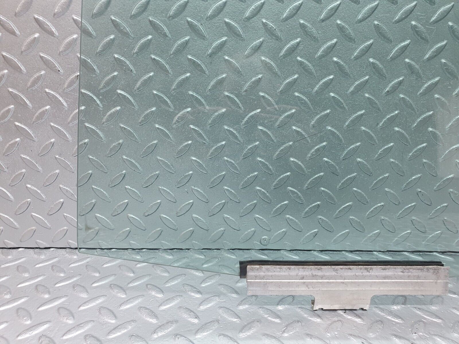 42817 Mercedes-Benz W201 190 2.0L Rear Left Door Window Glass